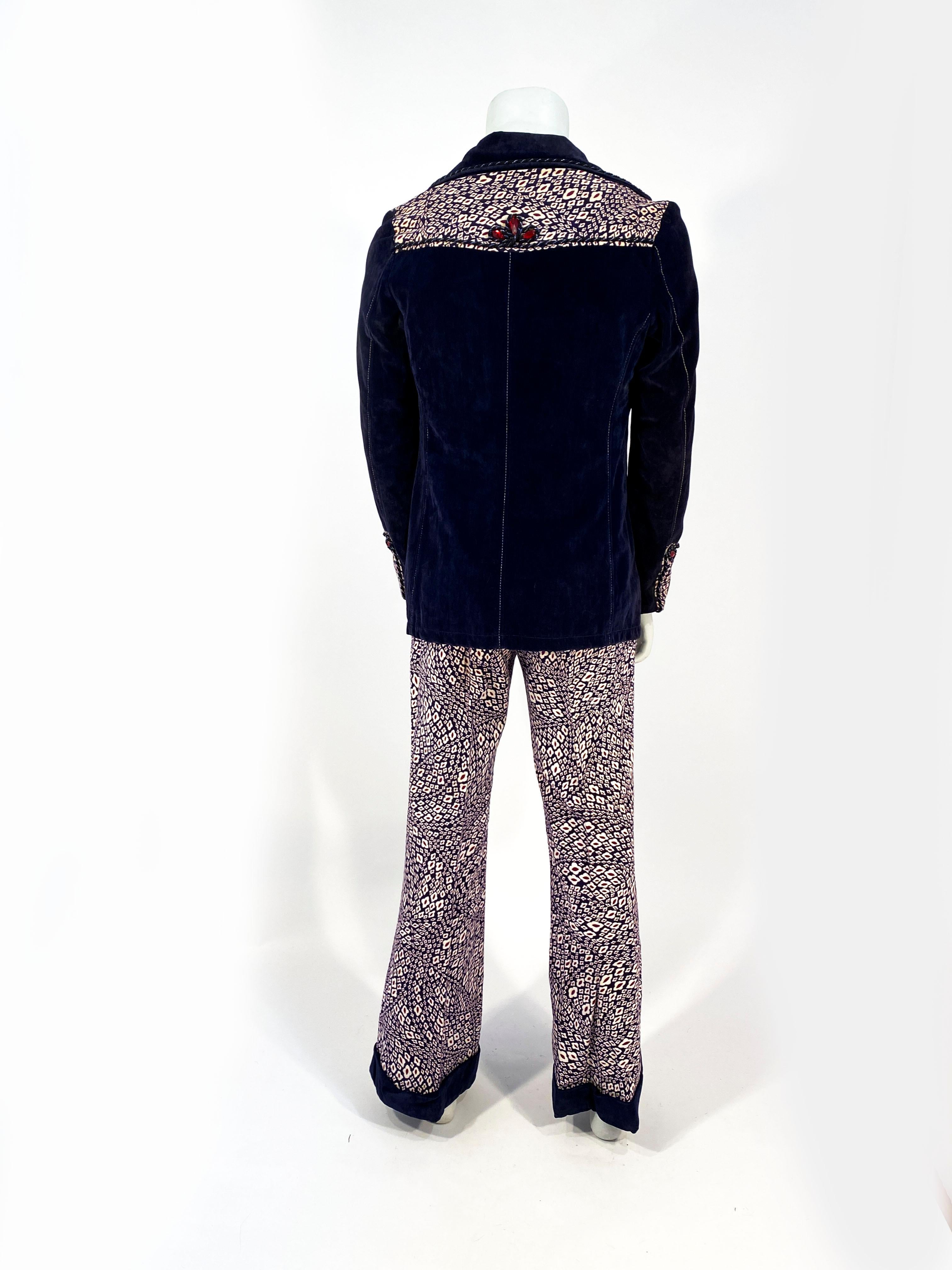 1960's Men's Mod Velvet Three-Piece Suit In Good Condition In San Francisco, CA