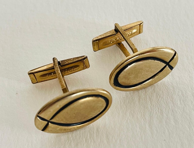 1960s Men's Oval Gold Tone Cufflinks, Pair For Sale at 1stDibs