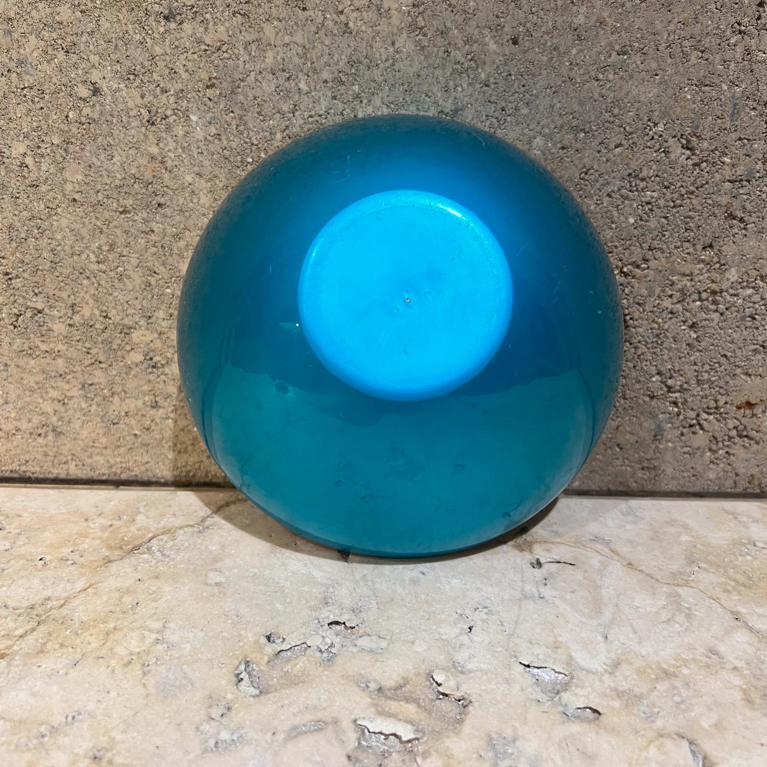 20ième siècle 1960s Metallic Enamel Aqua Bowl by Emalox of Norway en vente
