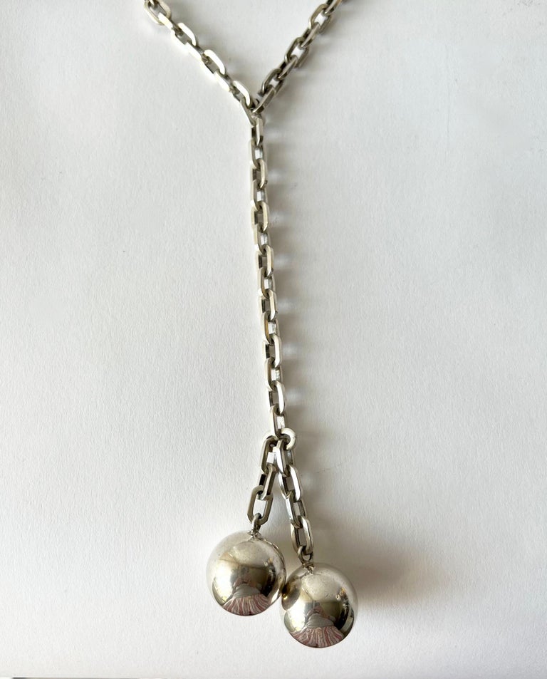 1960s Mexican Modernist Sterling Silver Ball and Chain Lariat Necklace In Good Condition For Sale In Los Angeles, CA