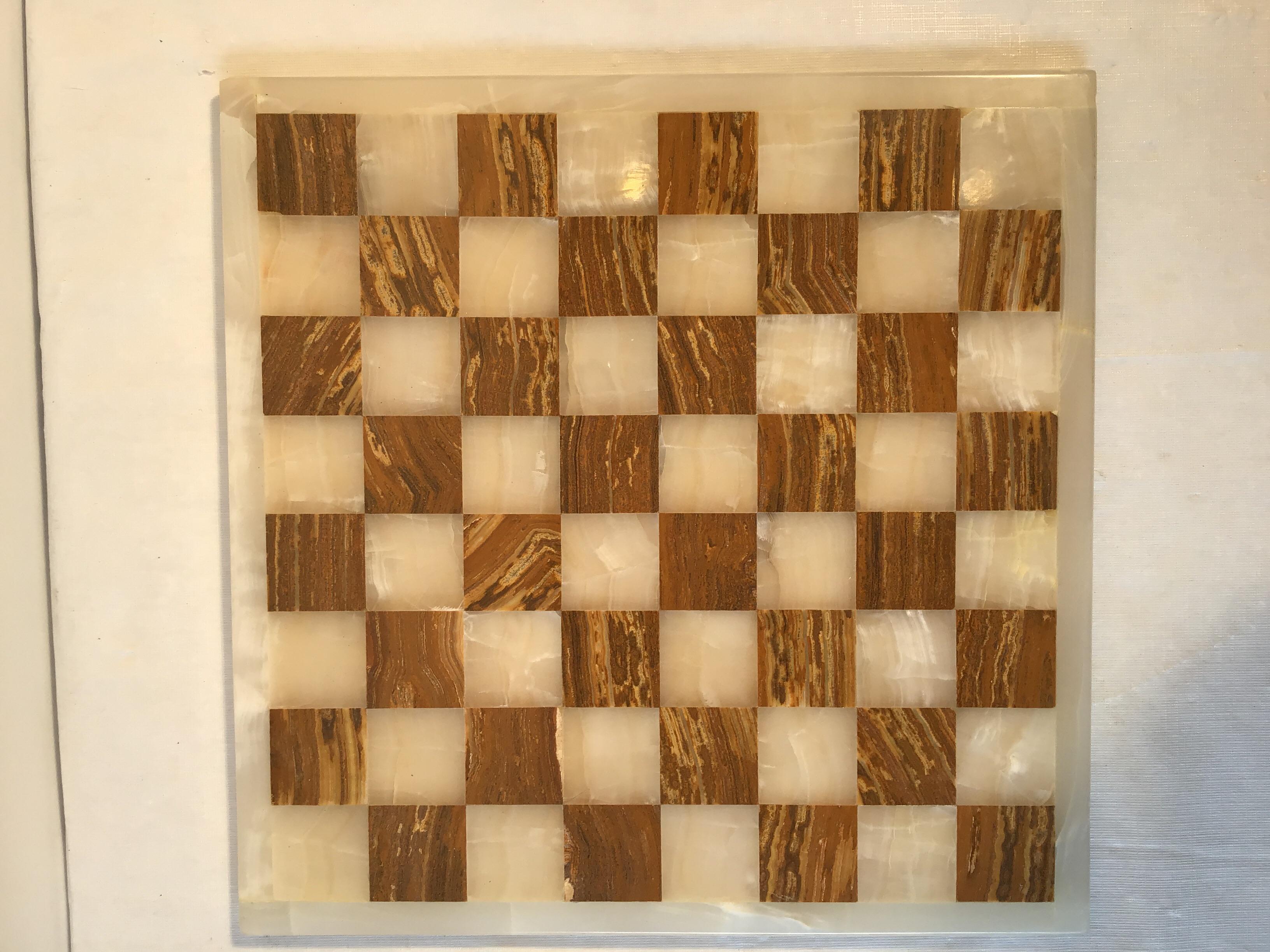 1960s Mexican Onyx Chess Set 4