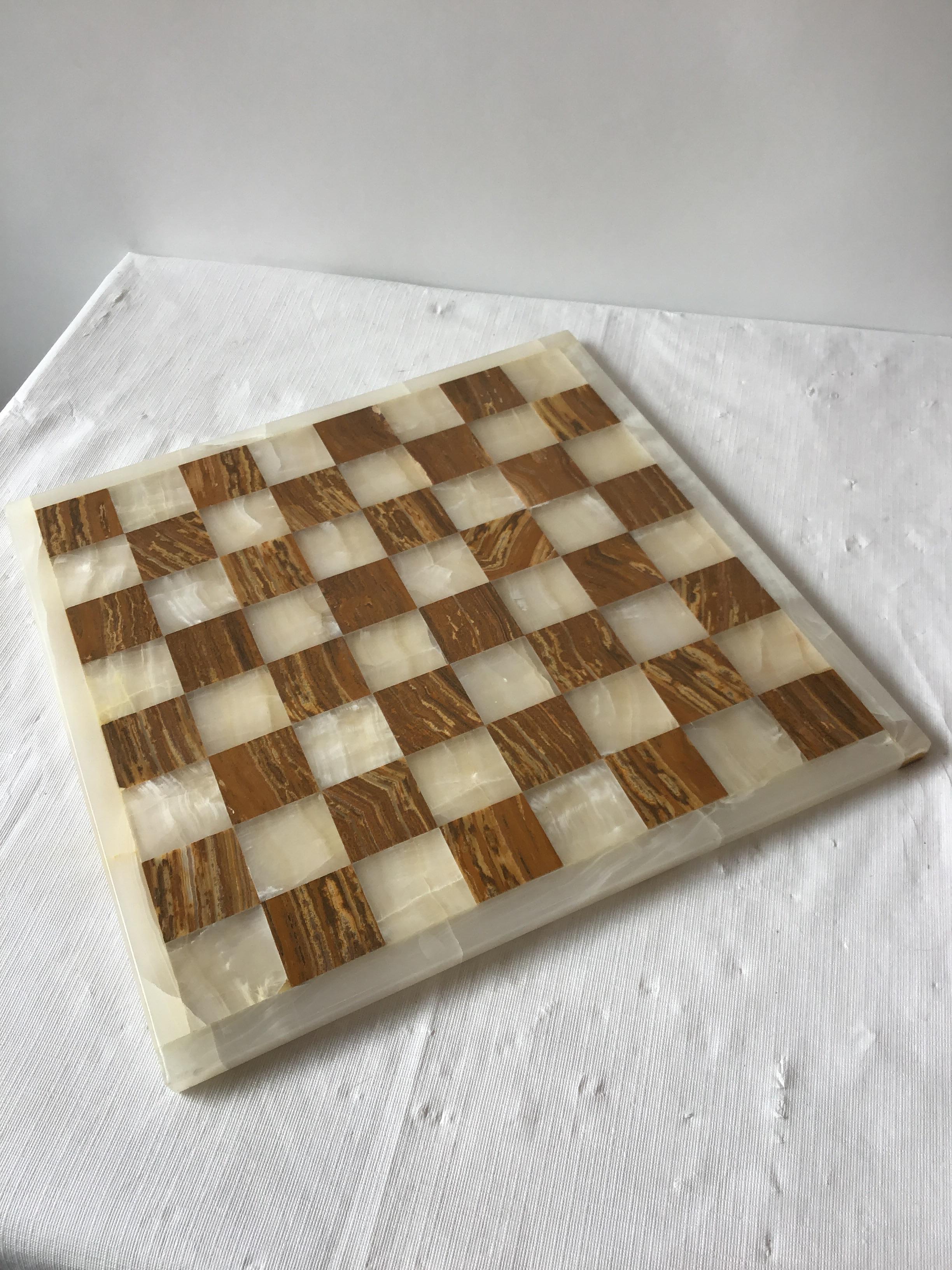1960s Mexican Onyx Chess Set 7