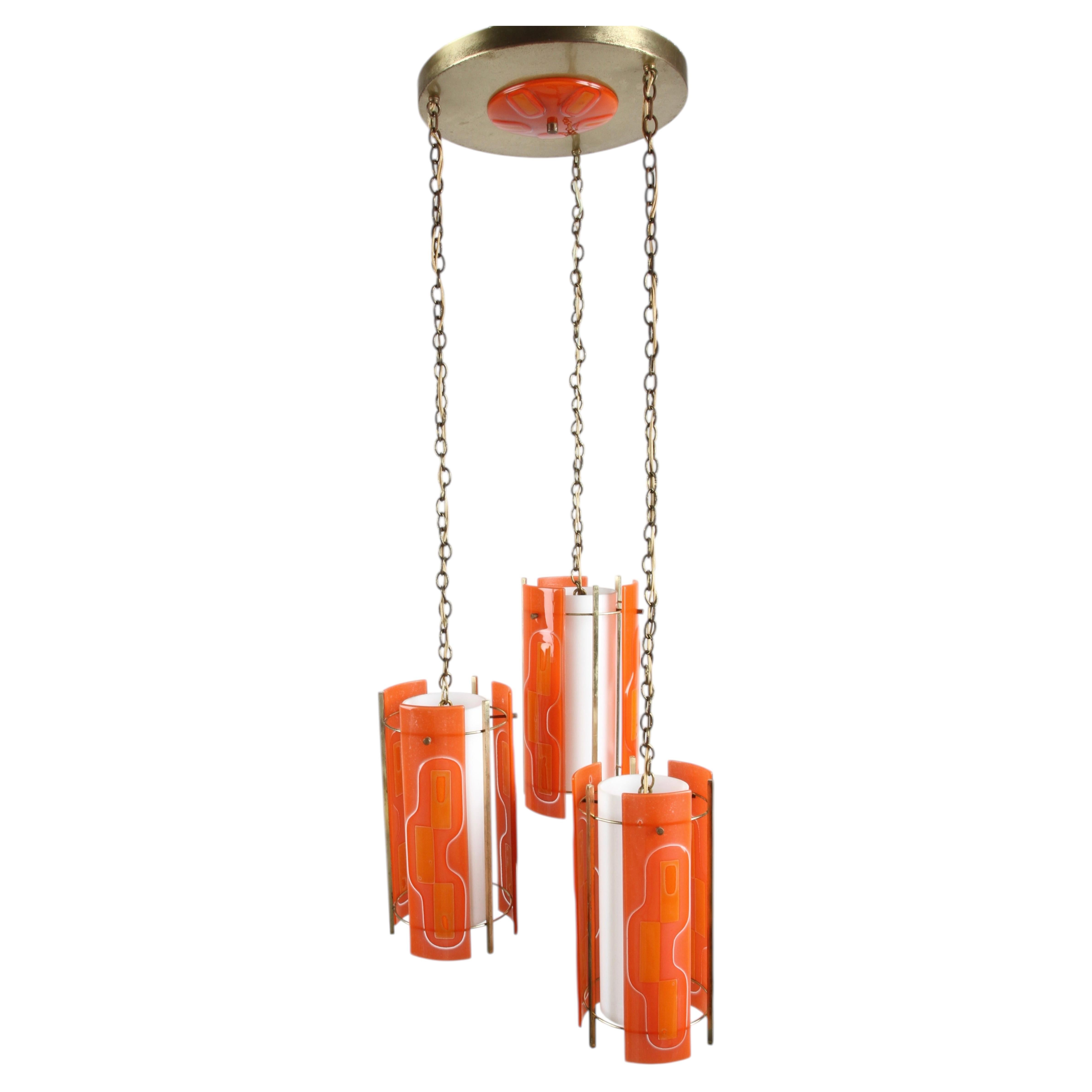 Michael and Frances Higgins Glass, vetro artistico fuso del 1960, lampadario a sospensione a 3 piani in vendita