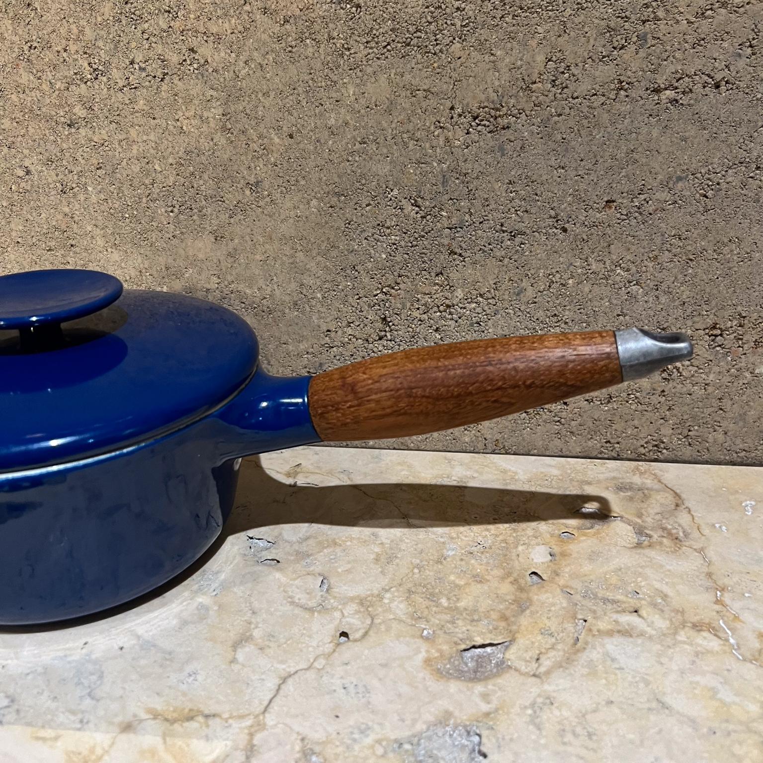 1960s Michael Lax Copco Blue Lidded Pot Saucepan Denmark In Good Condition For Sale In Chula Vista, CA