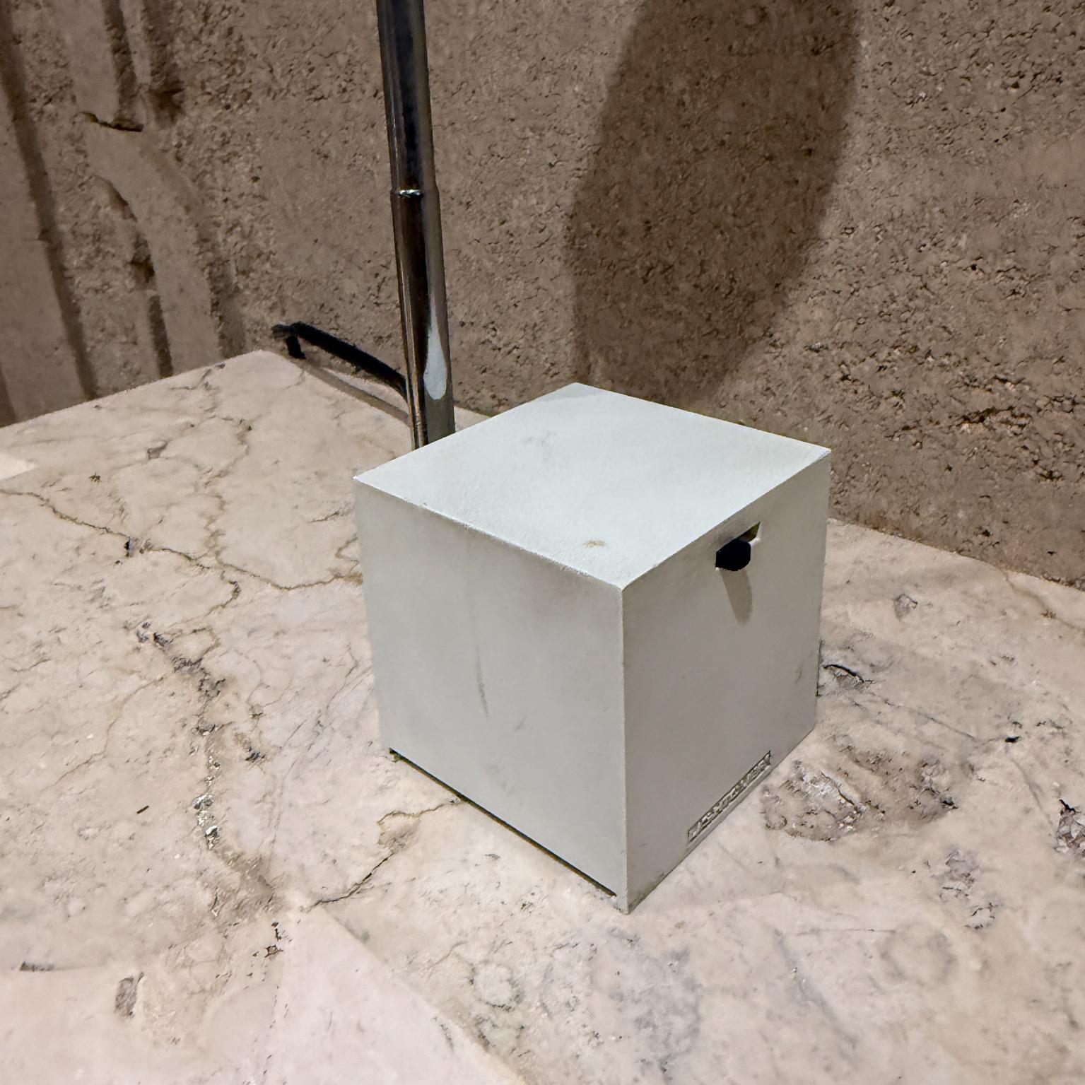 Japanese 1960s Michael Lax Lightolier Lytegem Telescoping Desk Lamp For Sale