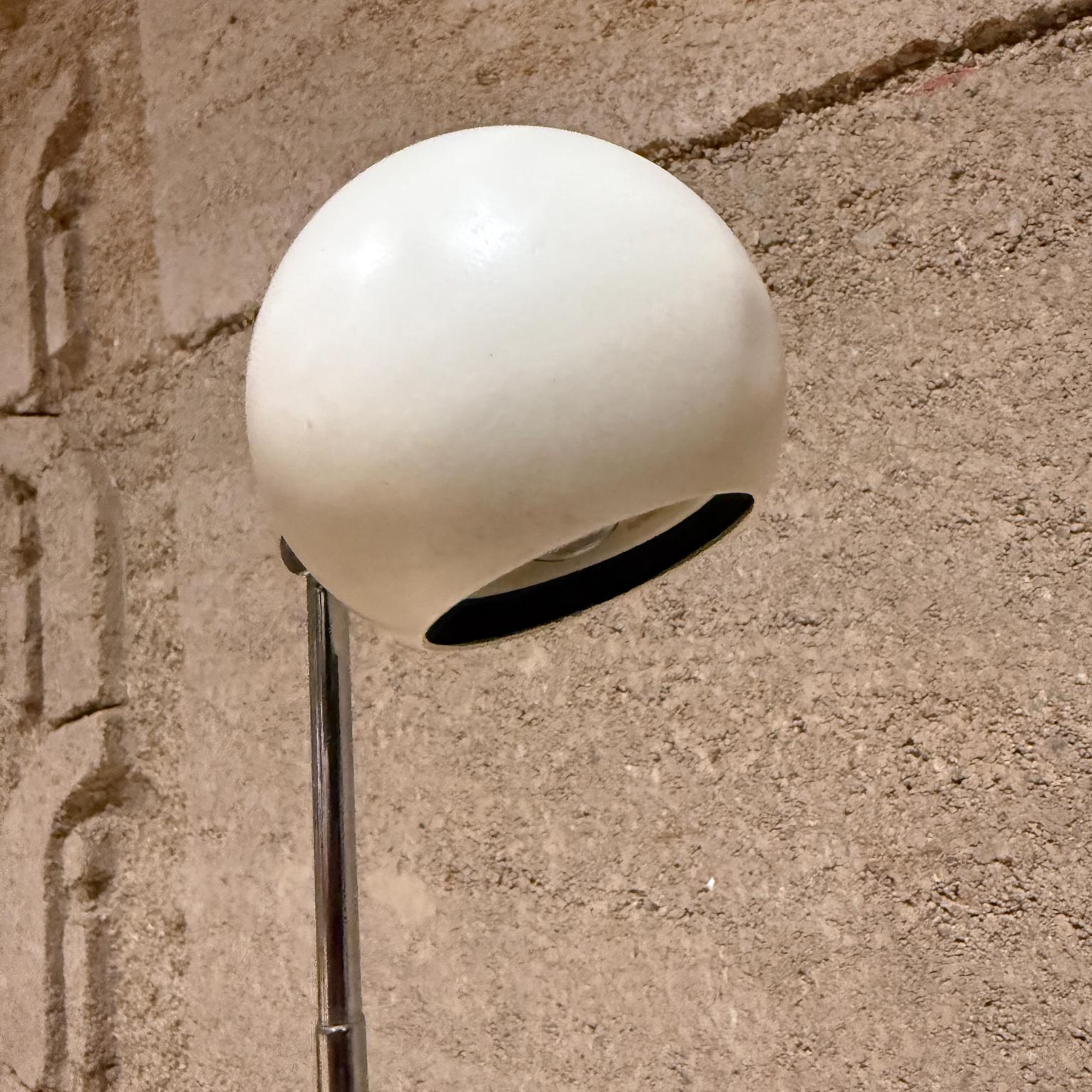 1960s Michael Lax Lightolier Lytegem Telescoping Desk Lamp In Good Condition For Sale In Chula Vista, CA