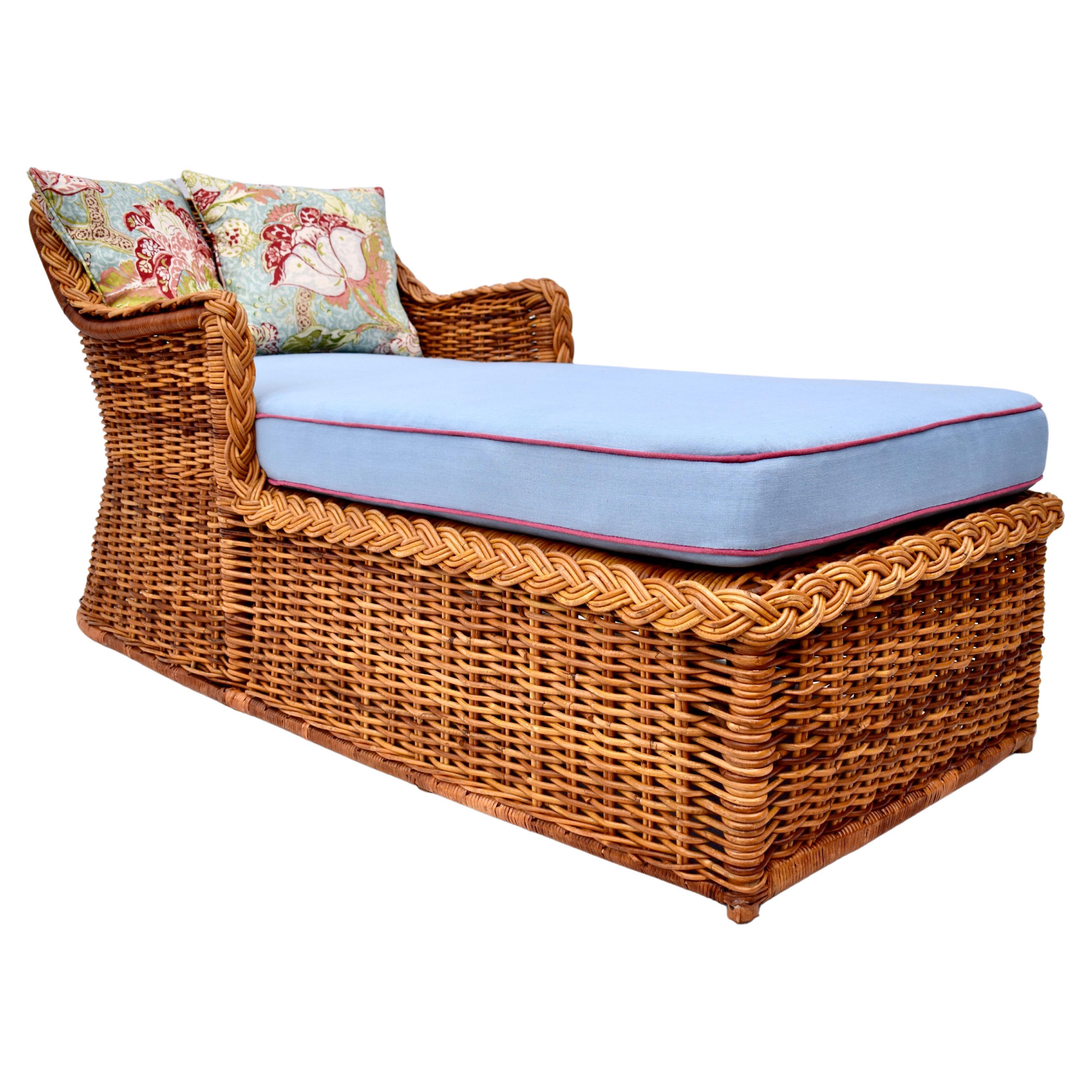 Mid-Century Modern 1960's Michael Taylor Braided Wicker Rattan Chaise Lounge Daybed For Sale