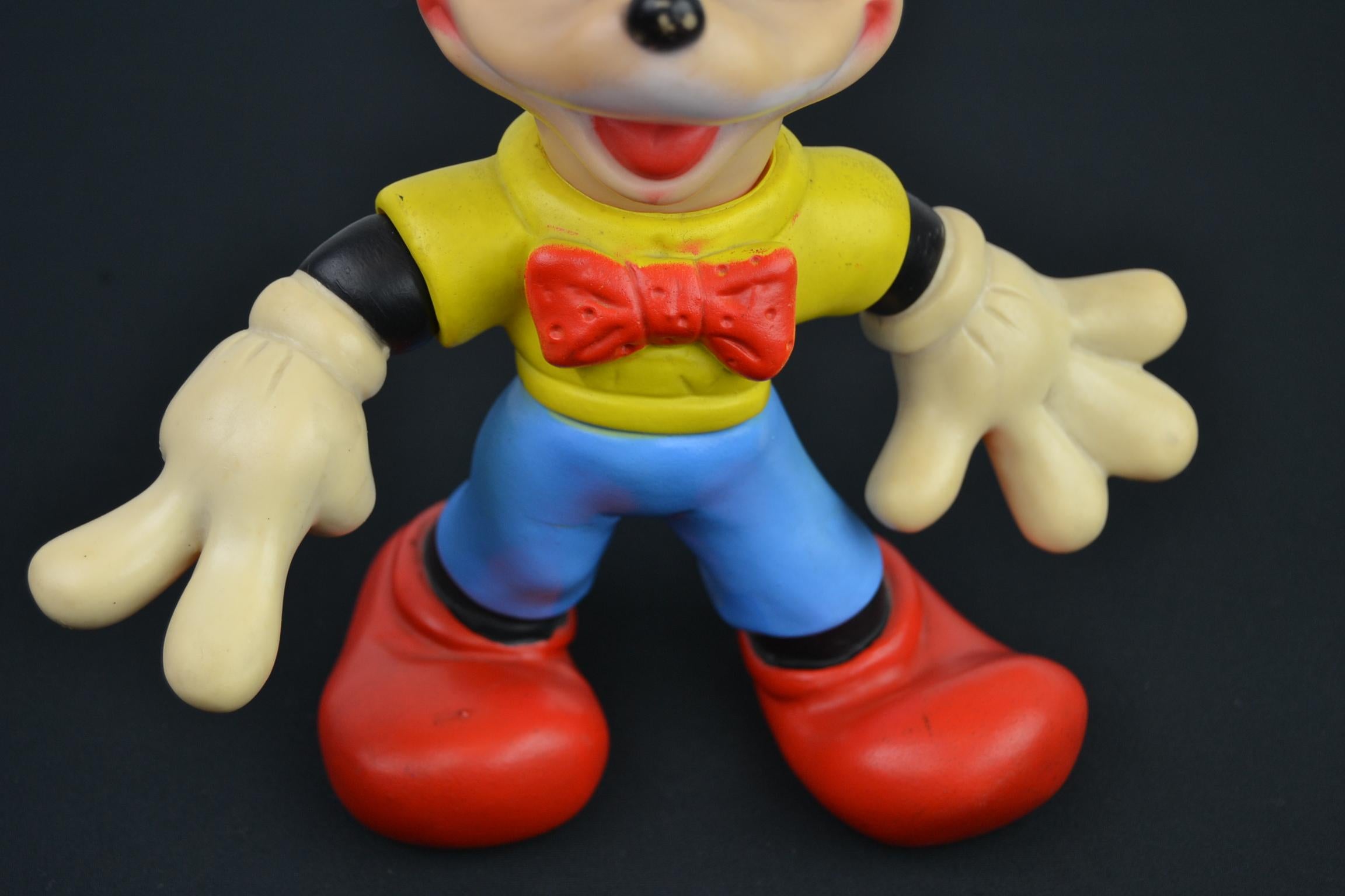 1960s Mickey Mouse Rubber Squeak Toy Doll Walt Disney Productions In Good Condition In Antwerp, BE