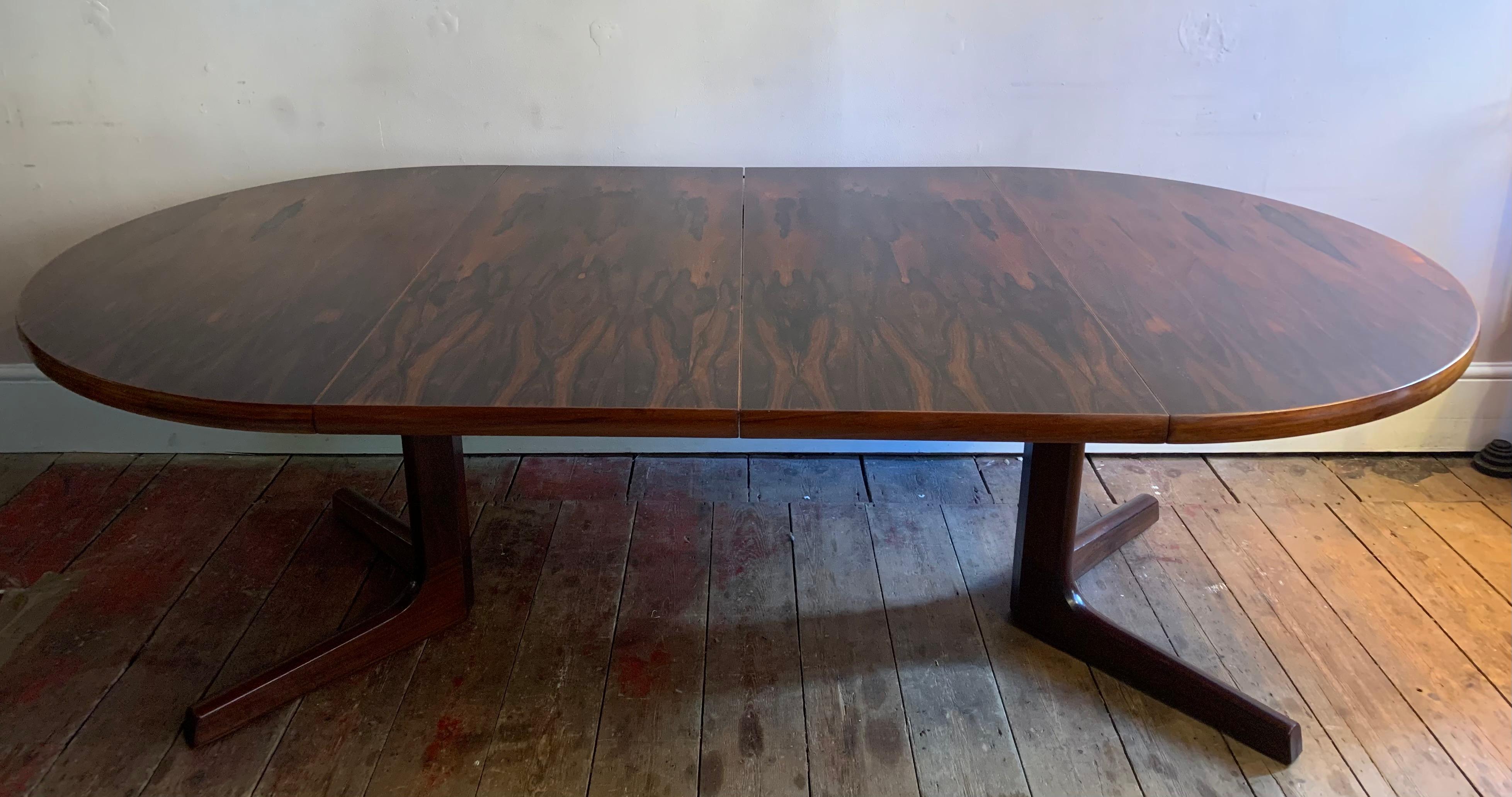 1960s Mid Century AM Mobler Danish Rosewood Extending Oval Pedestal Dining Table 5