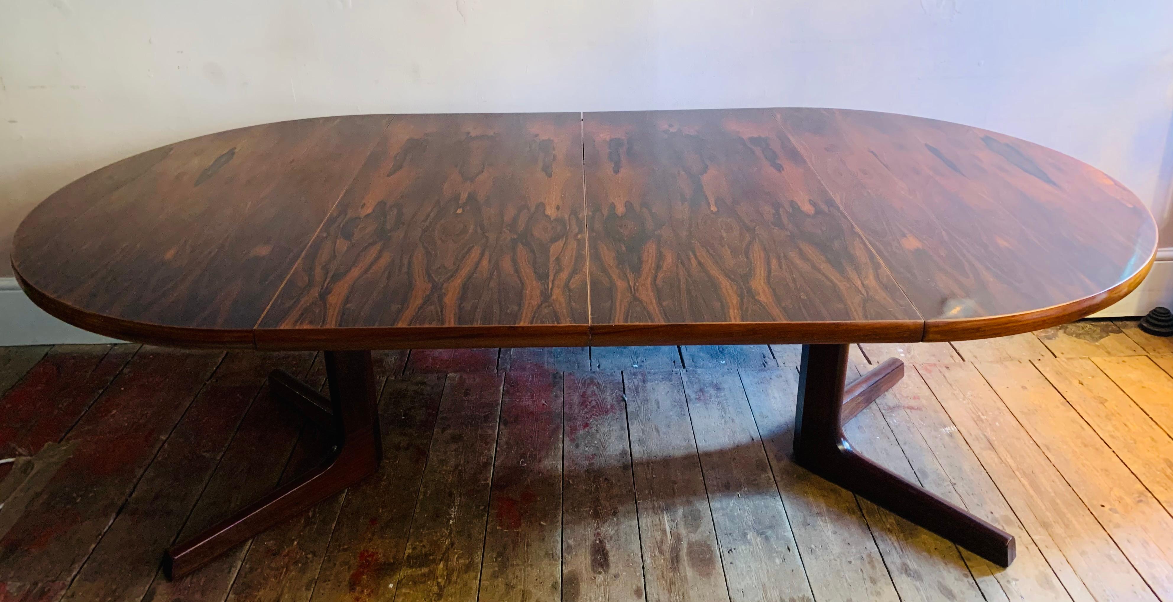 1960s Mid Century AM Mobler Danish Rosewood Extending Oval Pedestal Dining Table 9