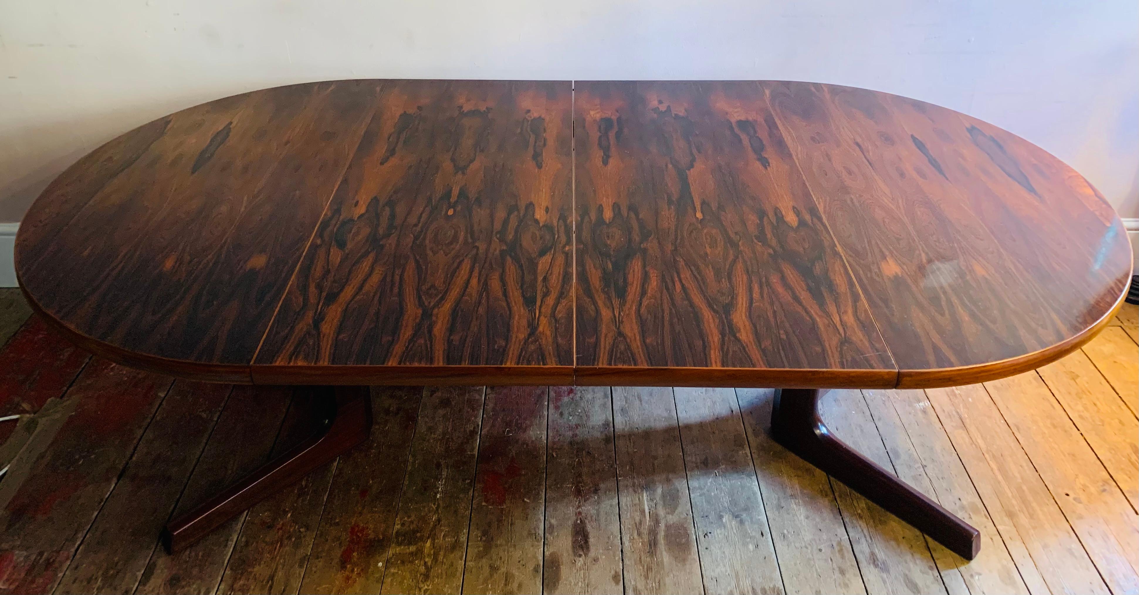 1960s Mid Century AM Mobler Danish Rosewood Extending Oval Pedestal Dining Table 10