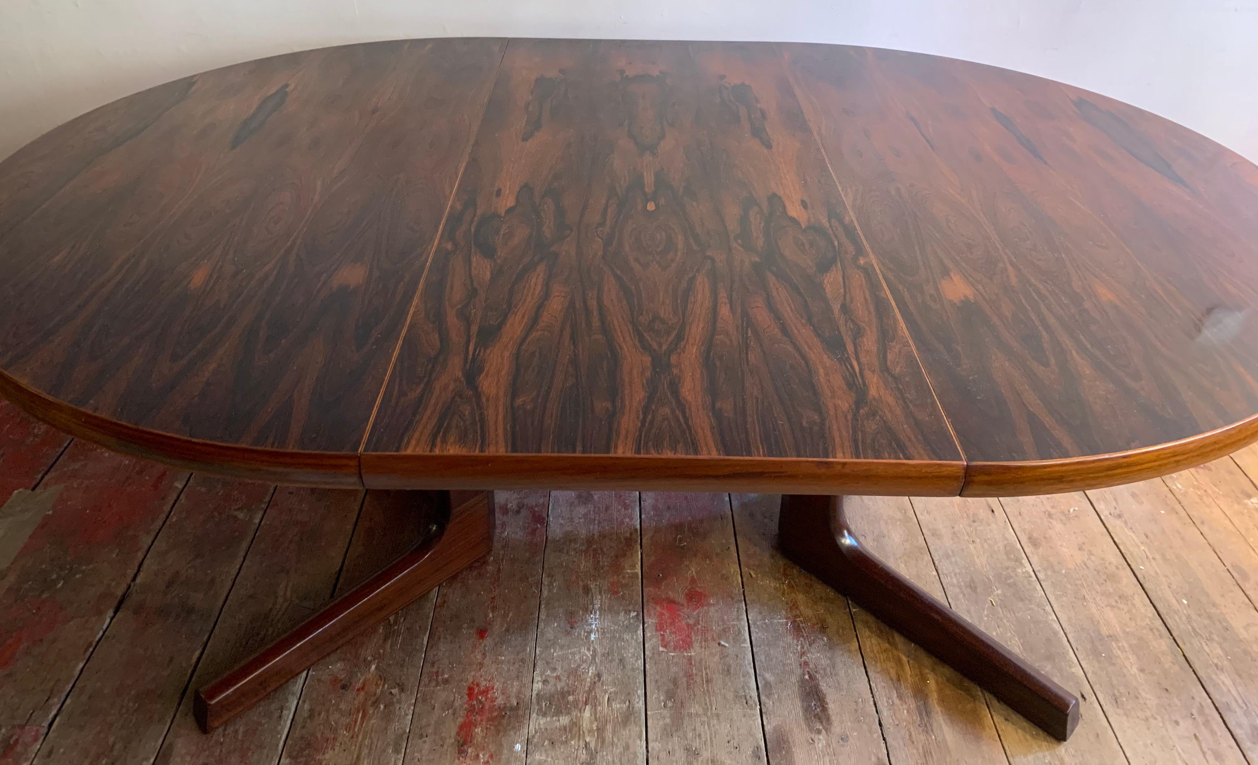 1960s Mid Century AM Mobler Danish Rosewood Extending Oval Pedestal Dining Table 3