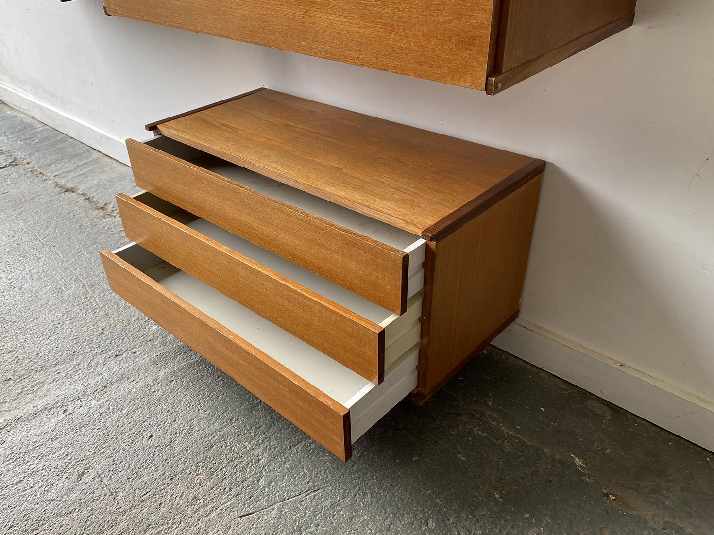 1960’s mid century Beaver & Tapley modular wall units For Sale 3