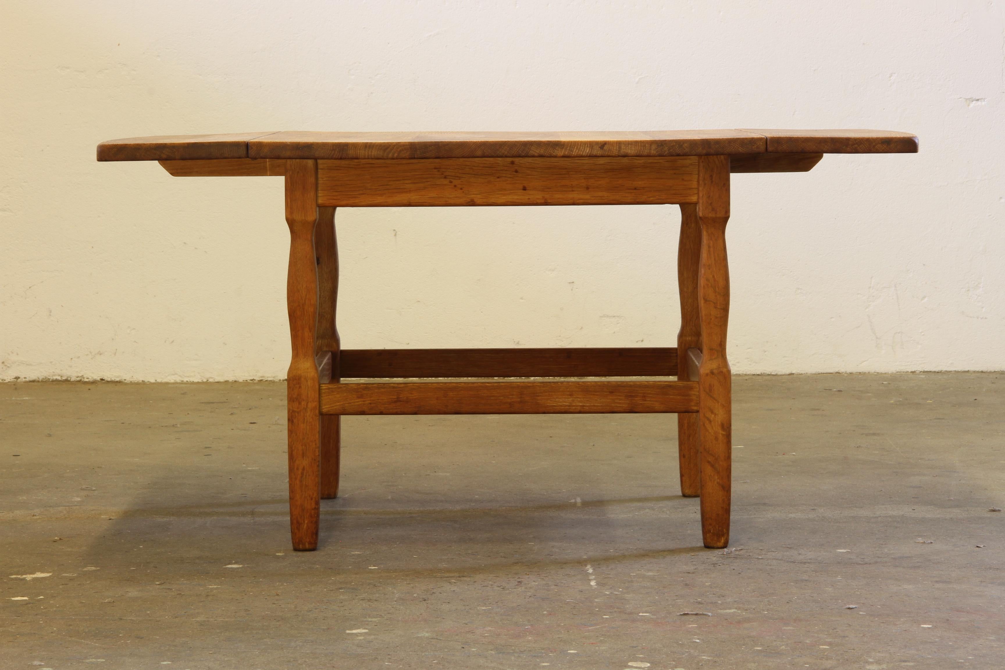 1960s Mid-Century Brutalist Danish Coffee Table in Oak attributed to Kjærnulf For Sale 2