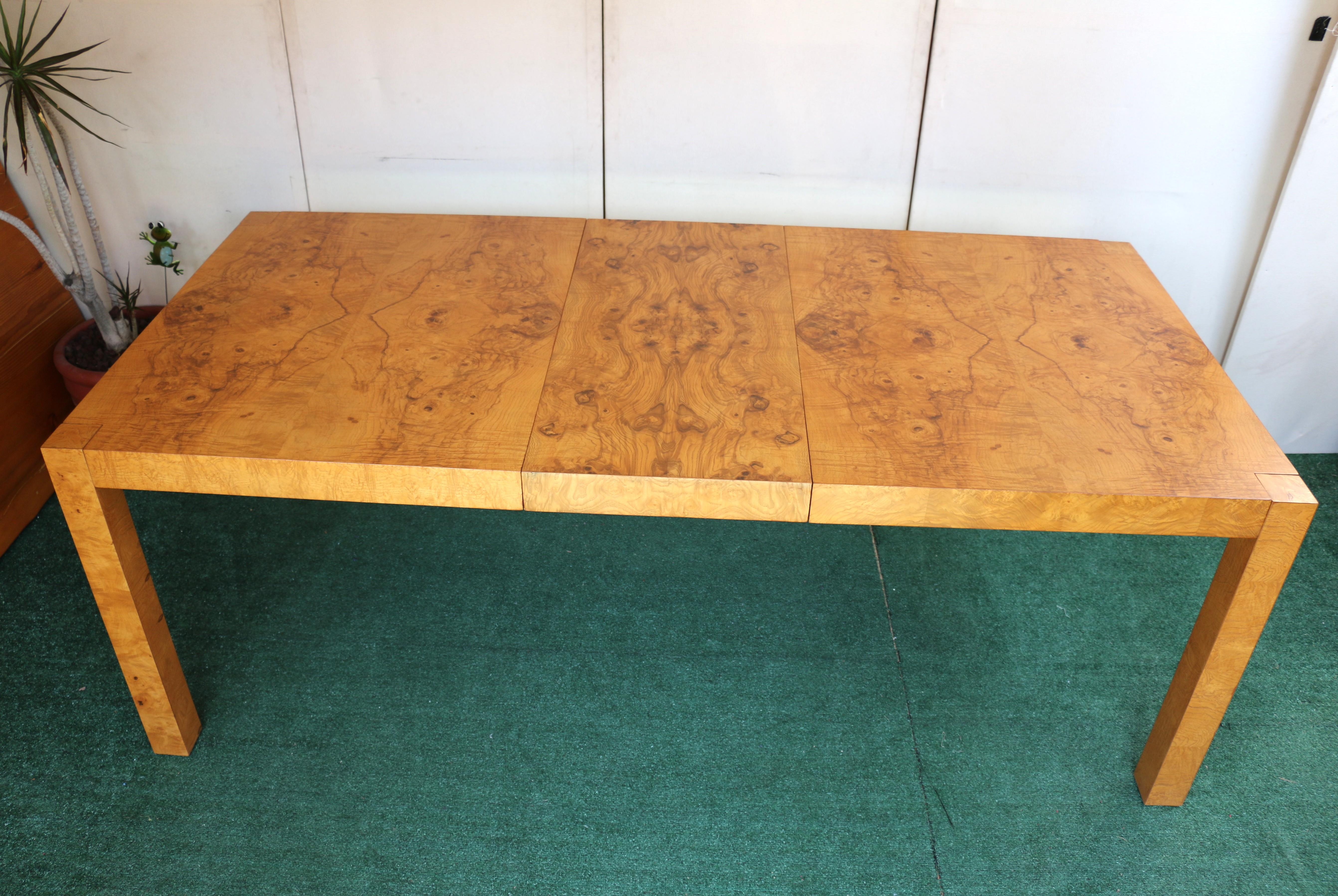1960’s Mid Century Burlwood Expanding Dining Table With 2 Leaves For Sale 3
