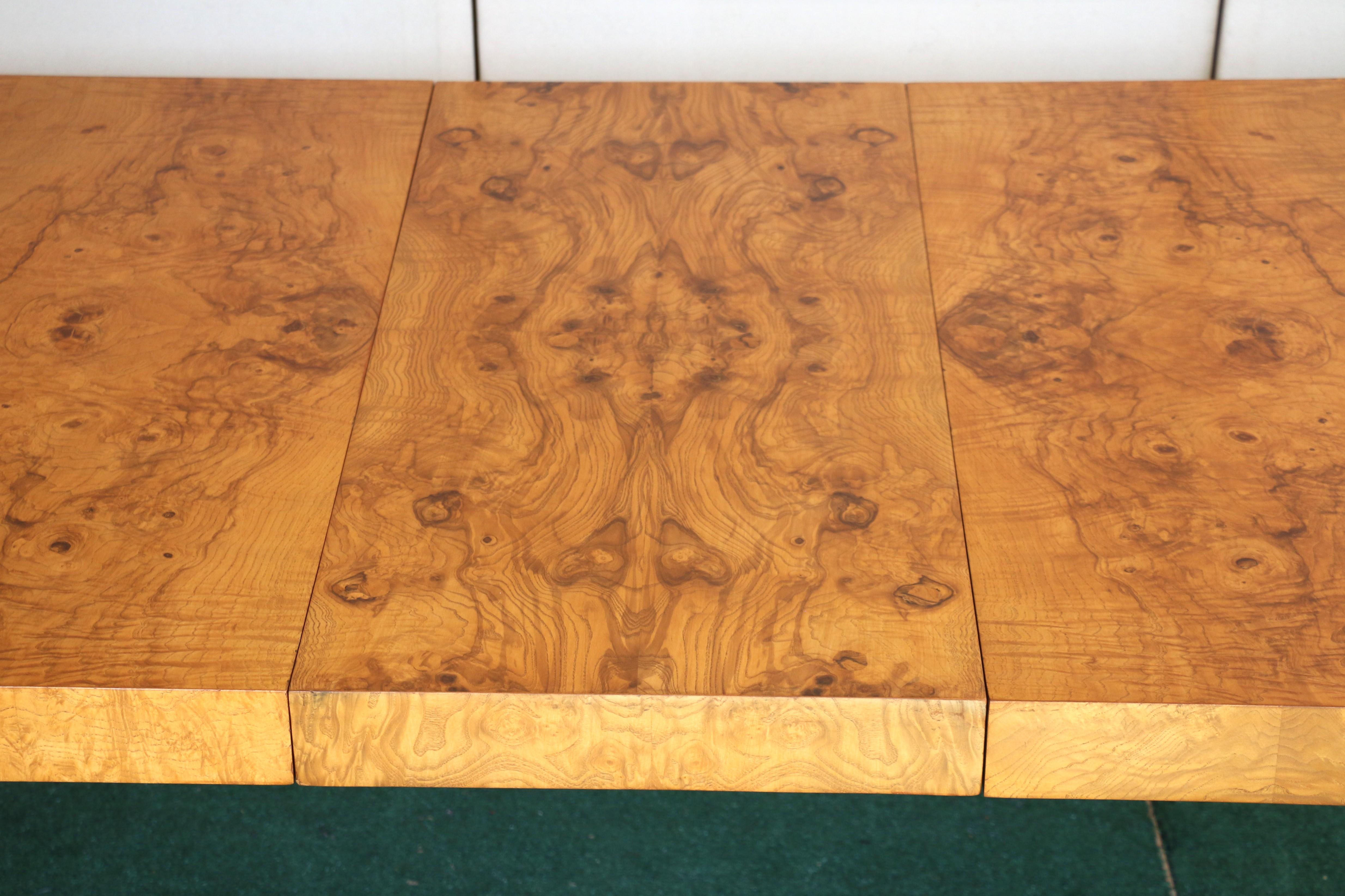 1960’s Mid Century Burlwood Expanding Dining Table With 2 Leaves For Sale 4