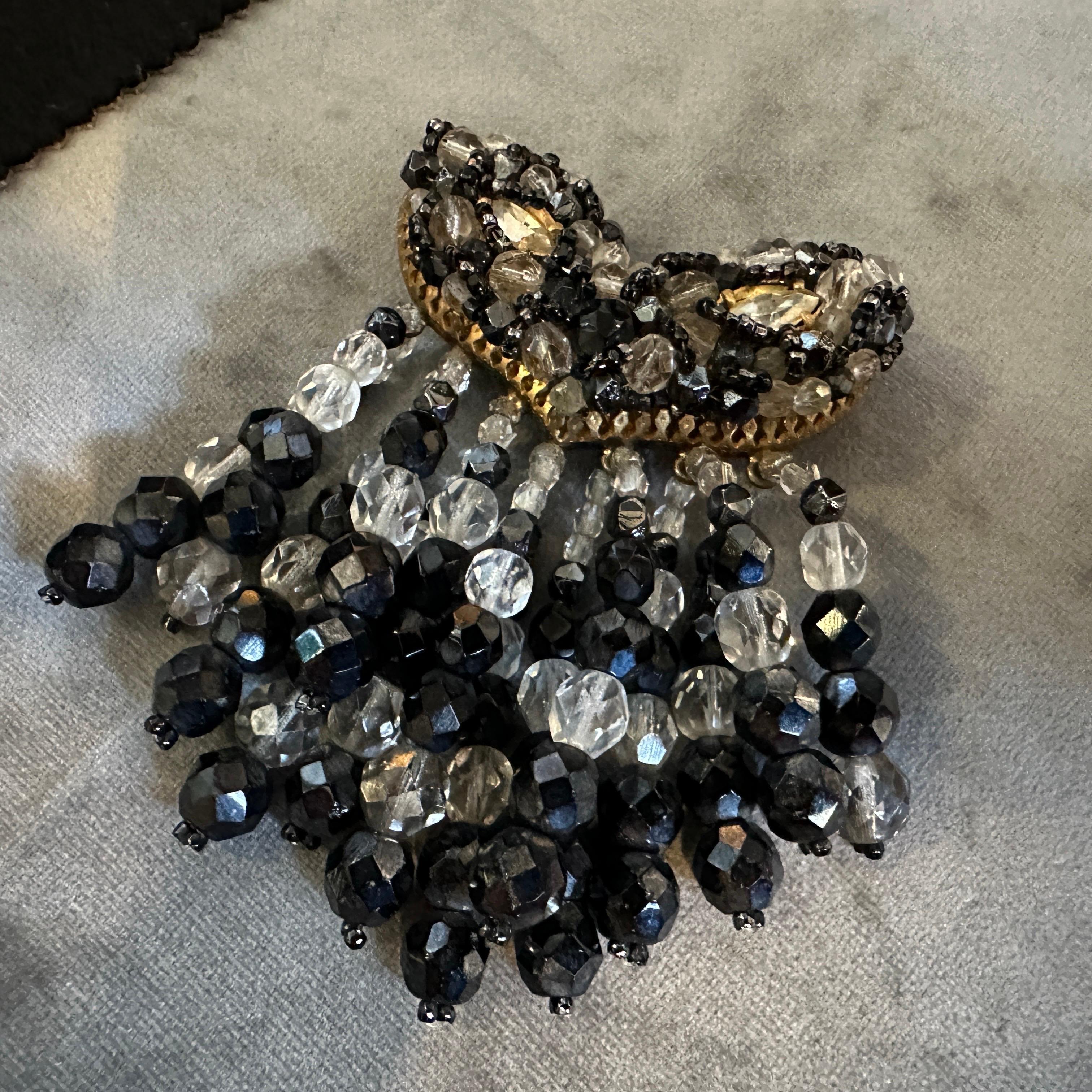 1960s Mid-Century Costume Jewelry Beads and Brass Italian Brooch For Sale 7