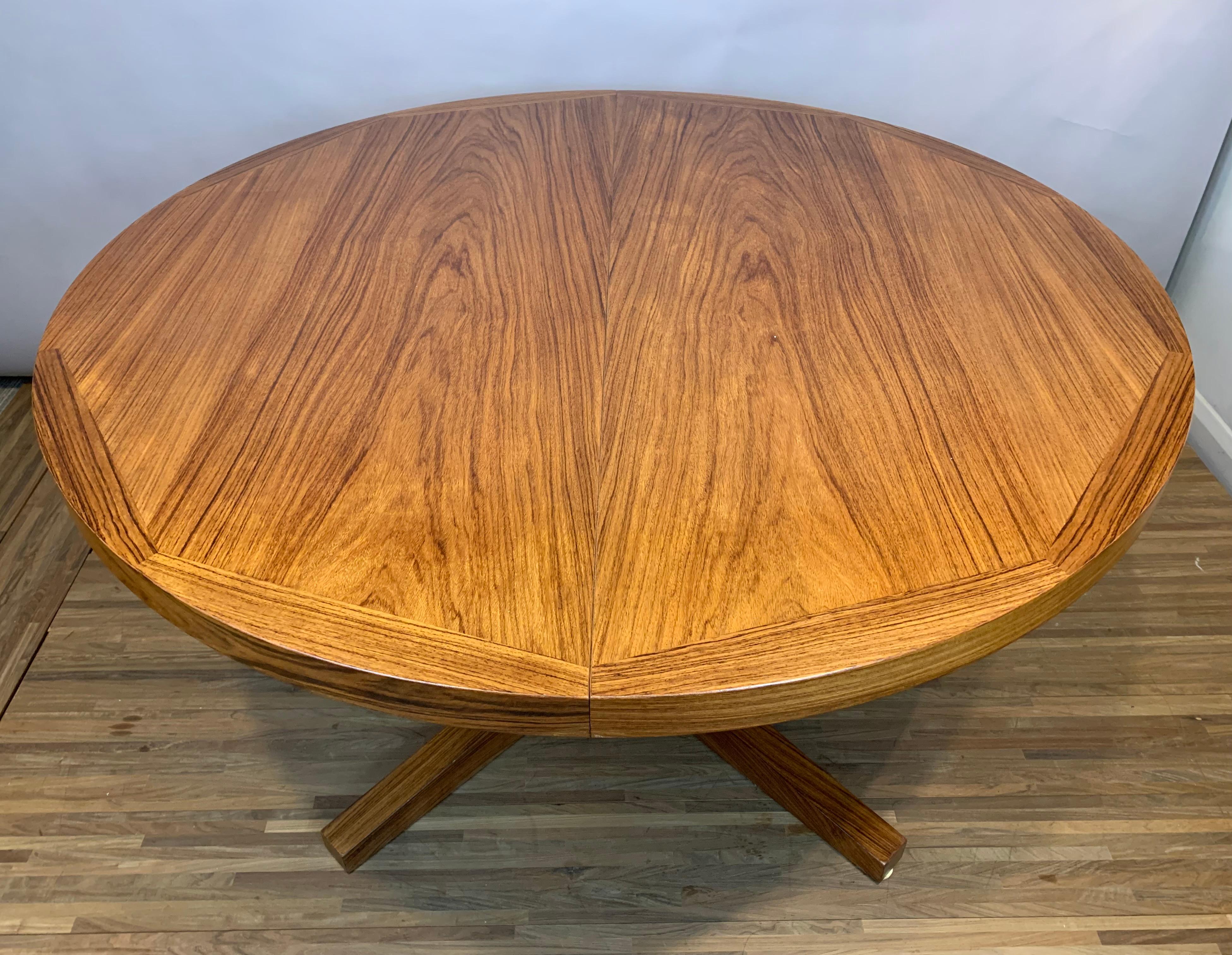 1960s Mid-Century Danish Dyrlund Rosewood Extendable Pedestal Dining Table 5