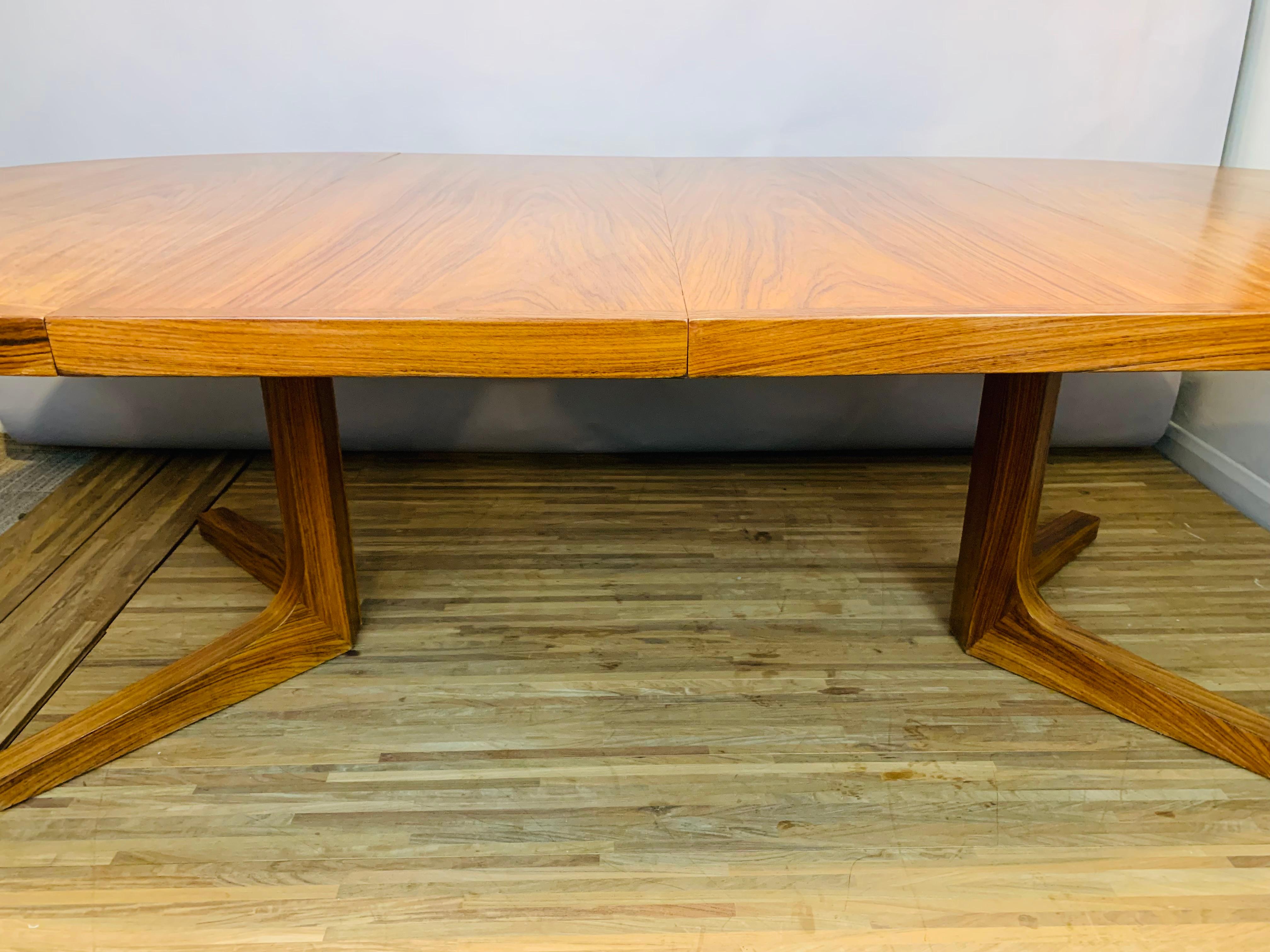 Metal 1960s Mid-Century Danish Dyrlund Rosewood Extendable Pedestal Dining Table