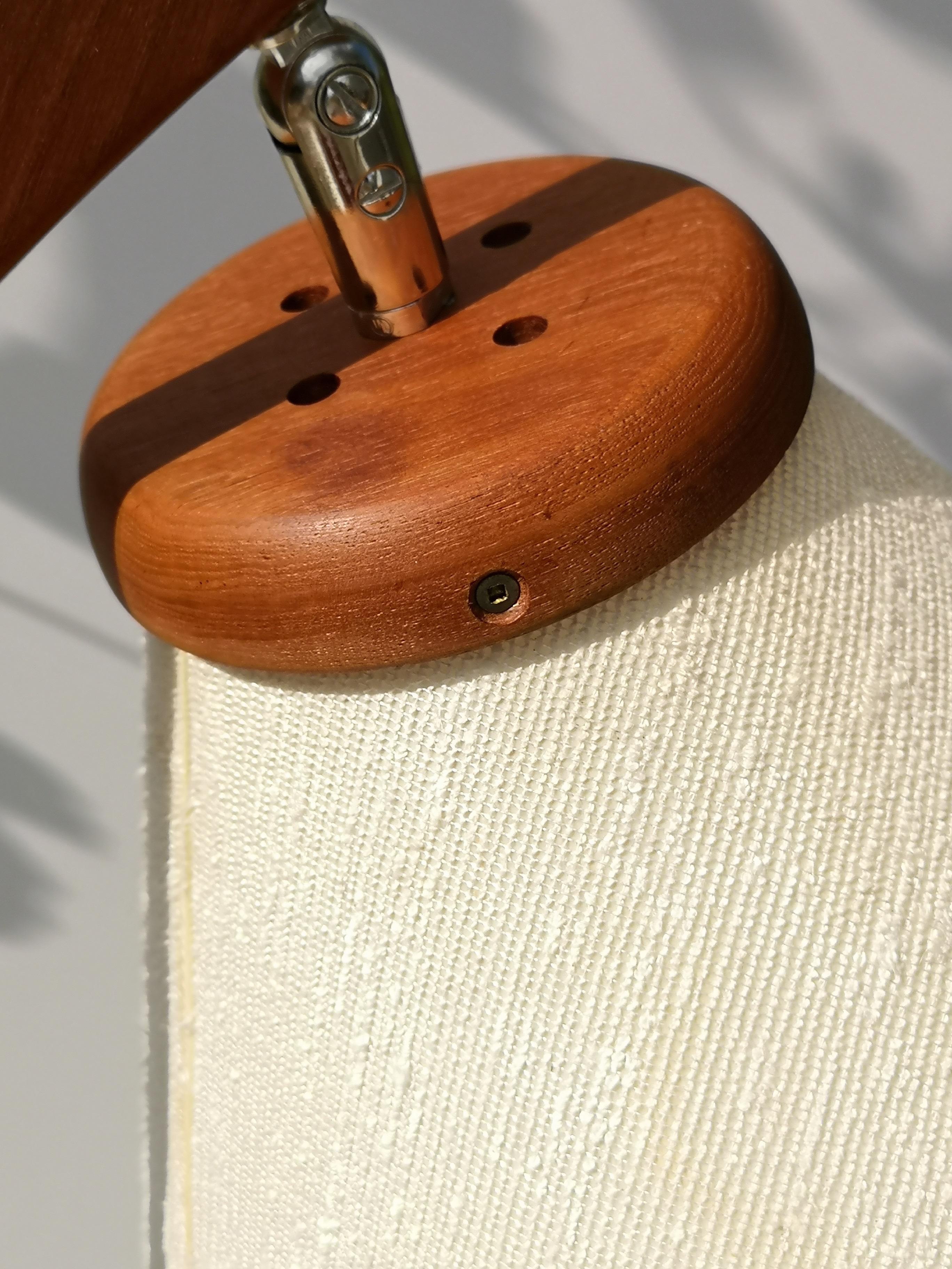 1960er Jahre Midcentury Danish Modern Teak Stehlampe im Zustand „Gut“ im Angebot in Victoria, BC