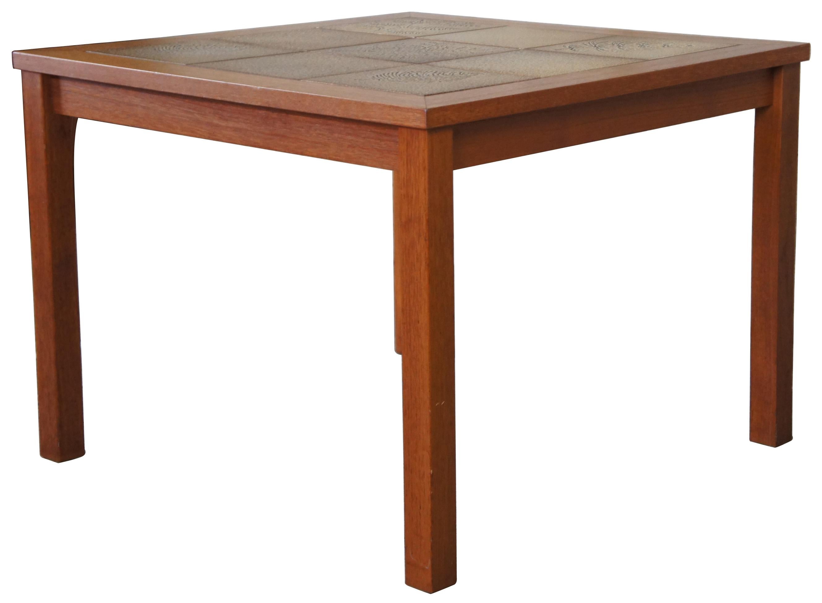 1960er Mid Century Dänisch Modern Gekachelt Eckiger Beistelltisch Dänemark im Zustand „Gut“ im Angebot in Dayton, OH