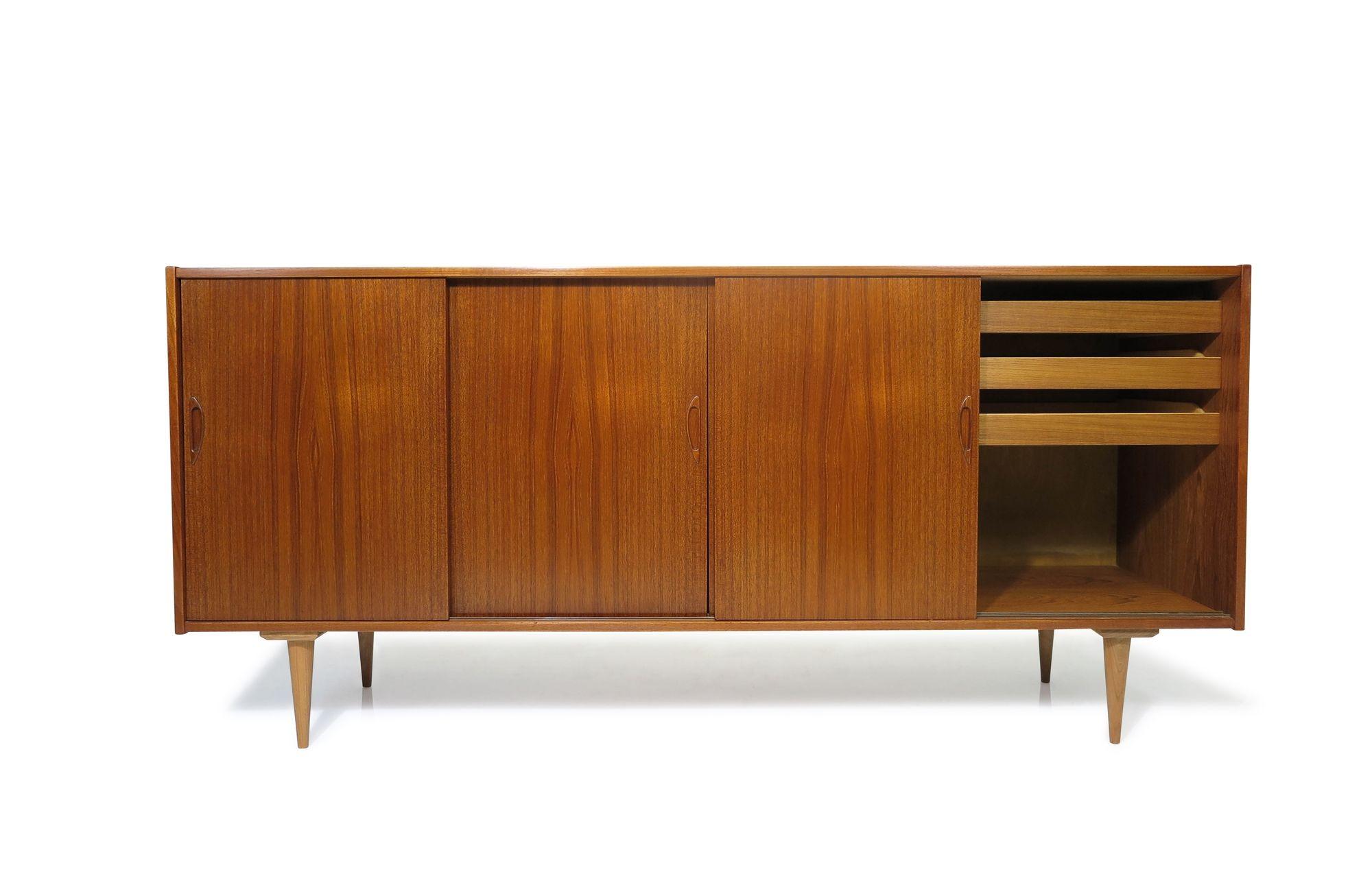 1960's Mid Century Danish Teak Credenza With Four Sliding Doors In Excellent Condition For Sale In Oakland, CA