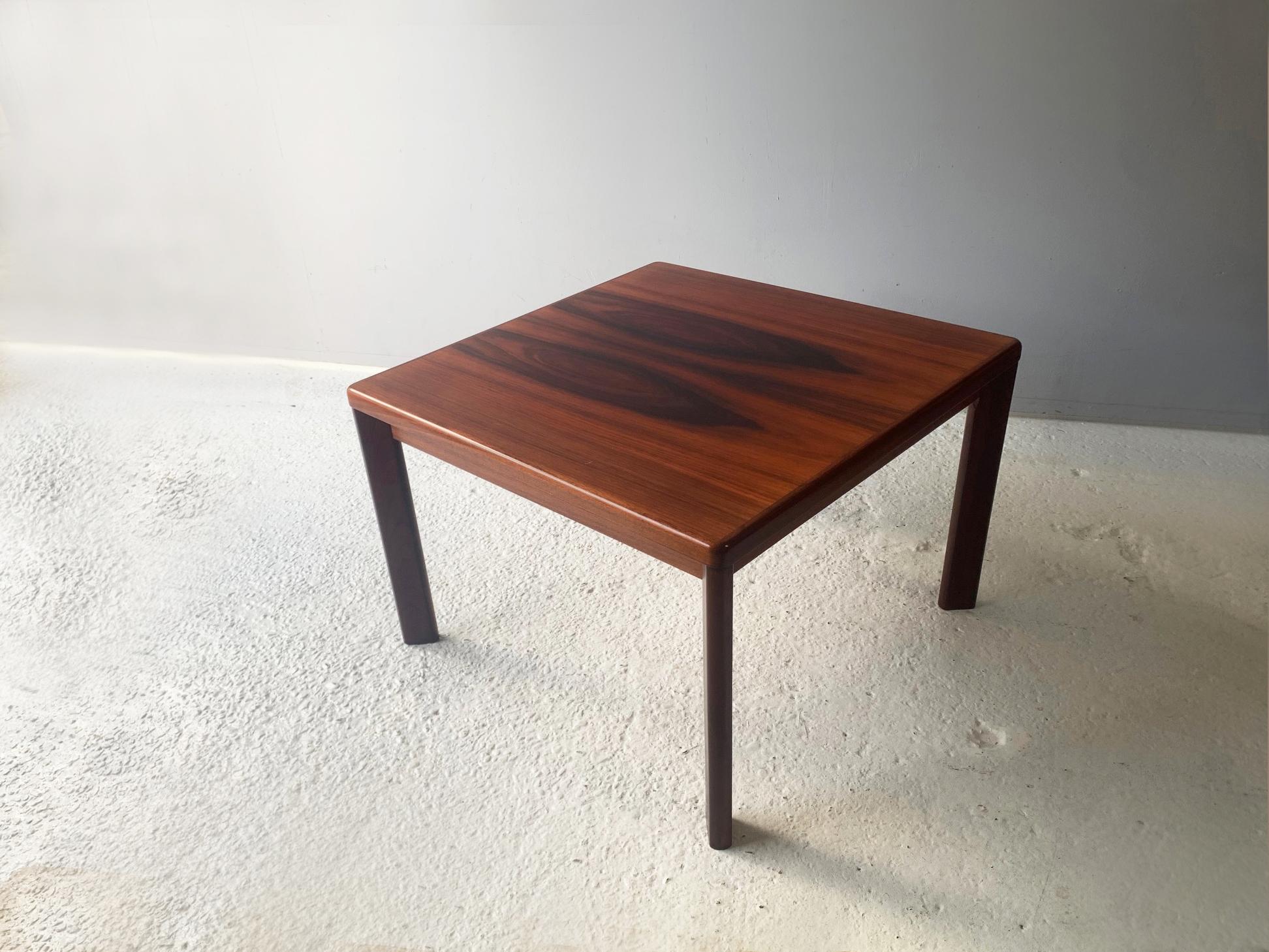 Very collectable mid century modern modern Scandinavian design rosewood coffee table, sturdy construction and fine craftsmanship. Designed by Henning Kjaernulf for Vejle Stole Møbelfabrik produced in the 1960s

Size 
Width 70cm x depth 70cm x height