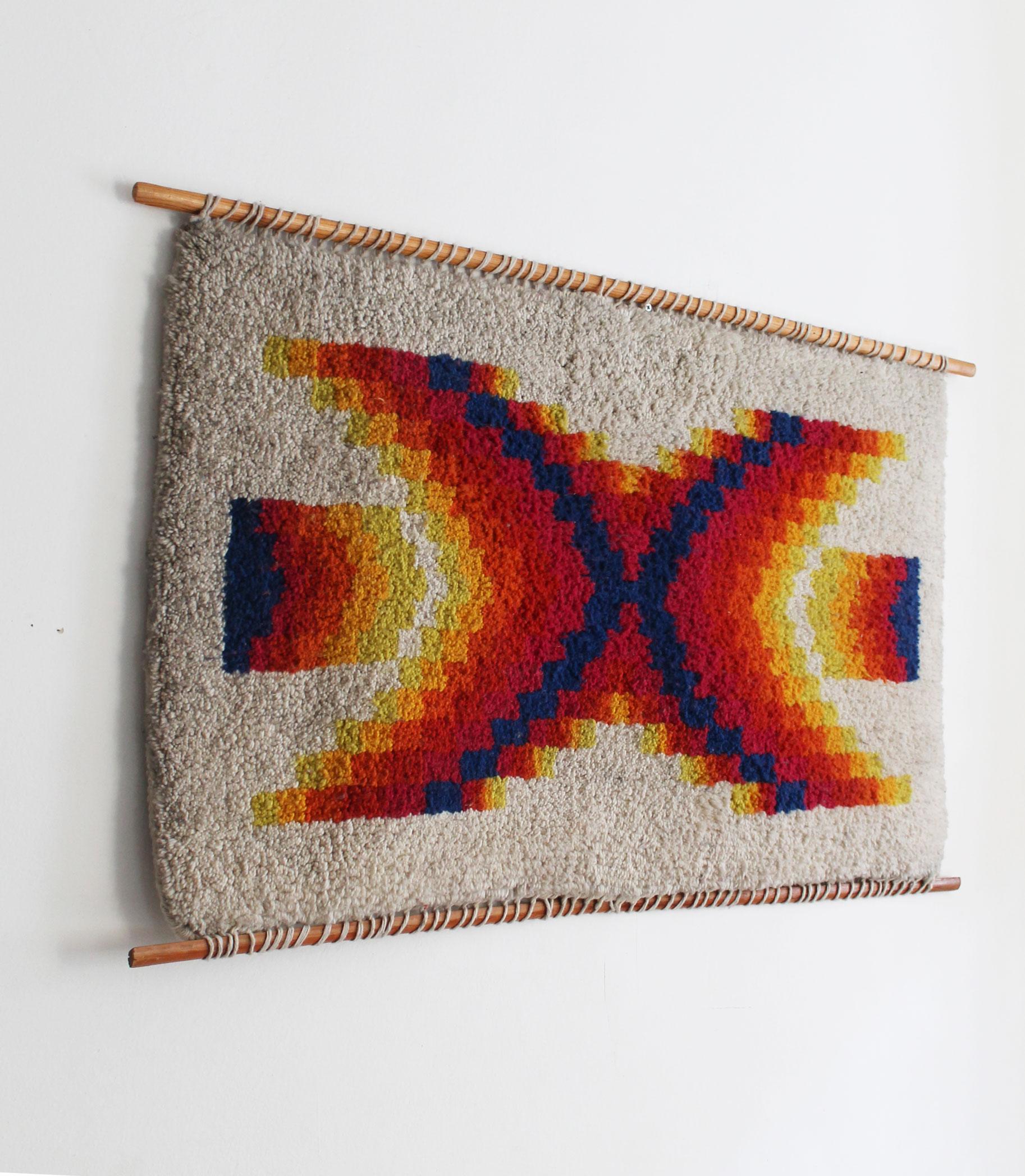 1960's Mid Century Decorative Wall Rug For Sale 2