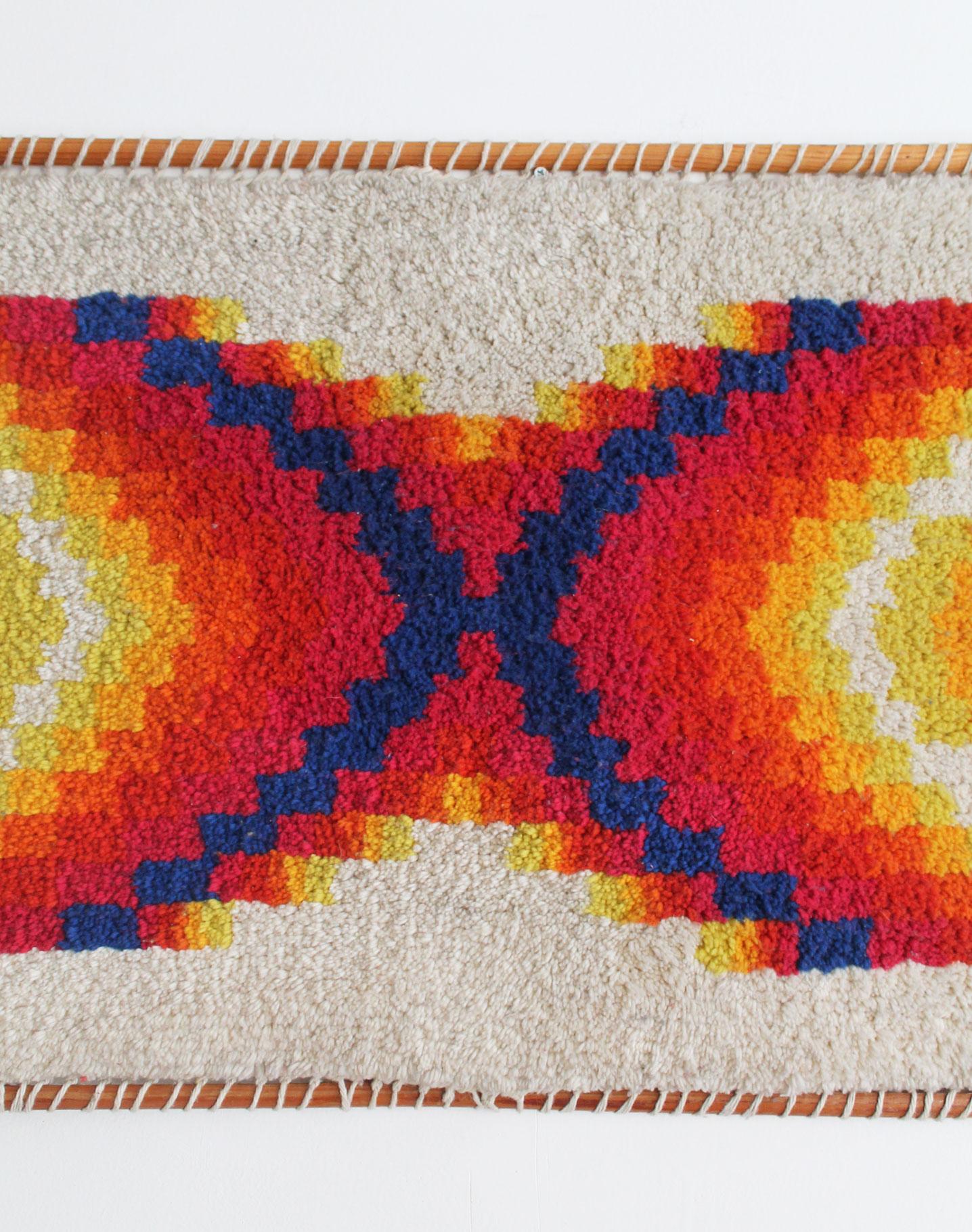 Mid-Century Modern 1960's Mid Century Decorative Wall Rug For Sale
