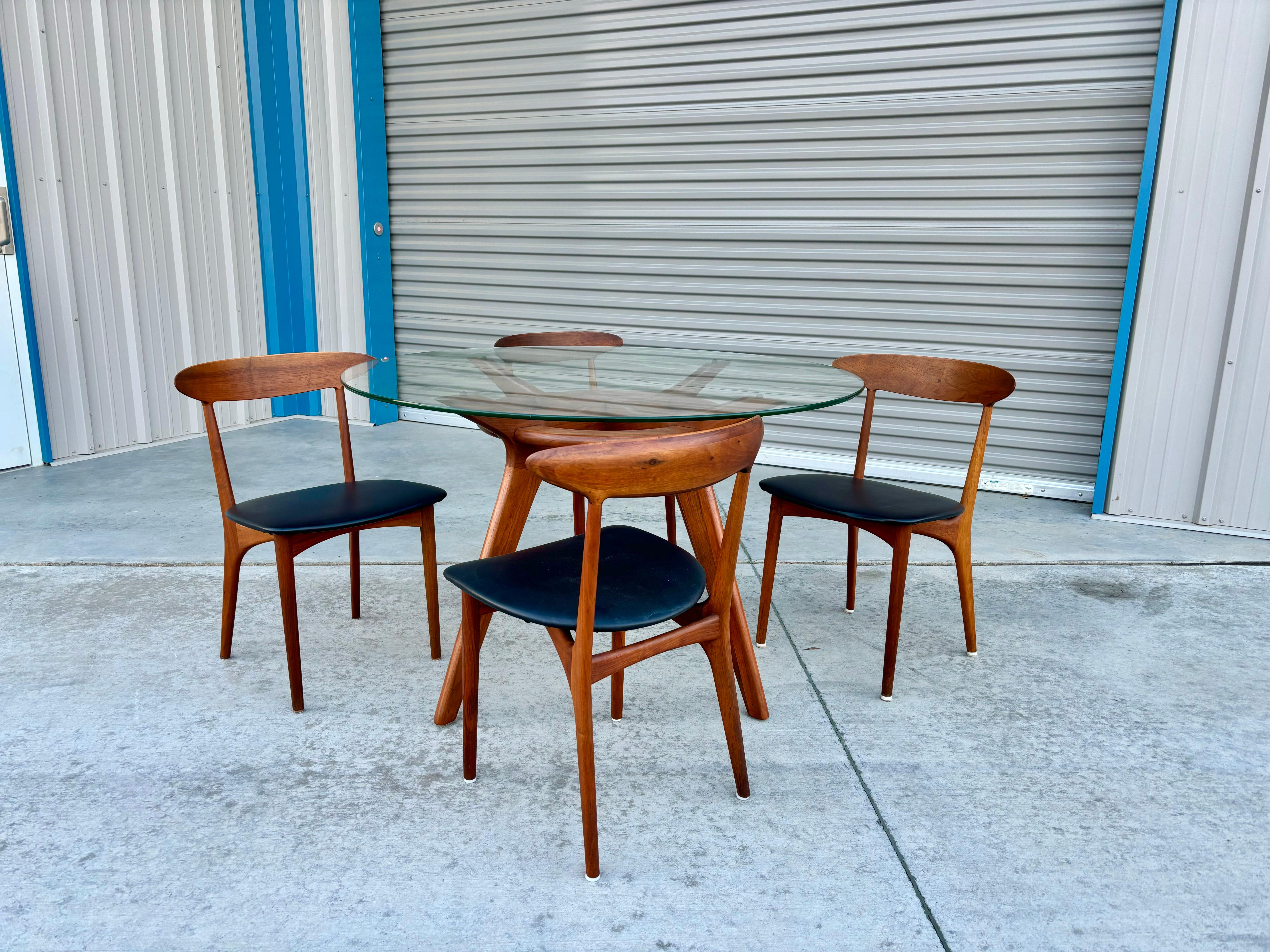 1960s Mid Century Dining Room set In Good Condition For Sale In North Hollywood, CA