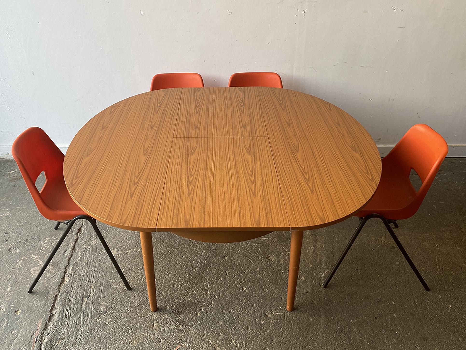 1960s Mid-Century dining set by Schreiber Furniture and AB tubular Products 5