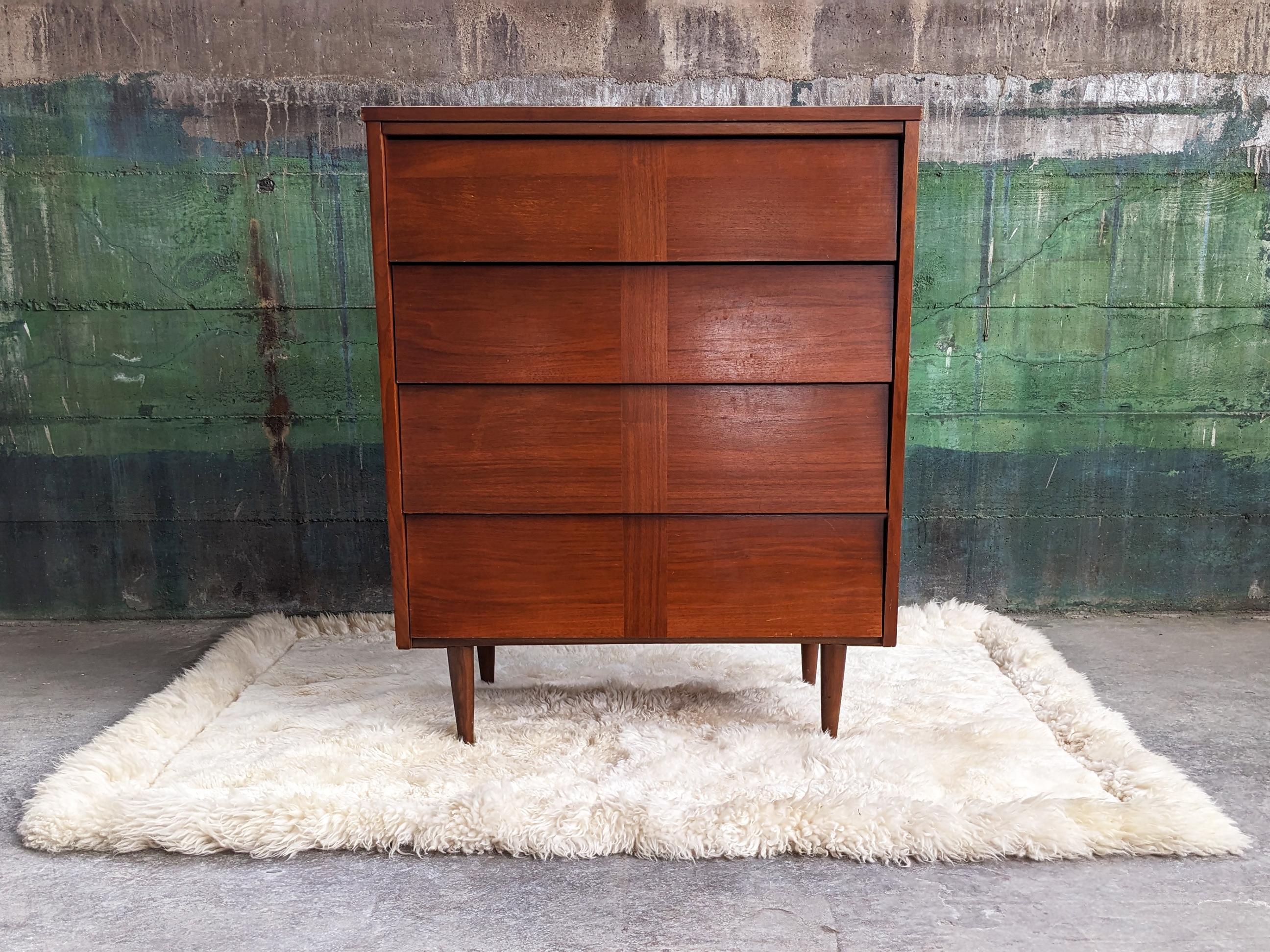 American 1960s Mid Century Dresser, 4 Drawers, Tapered Danish Legs For Sale