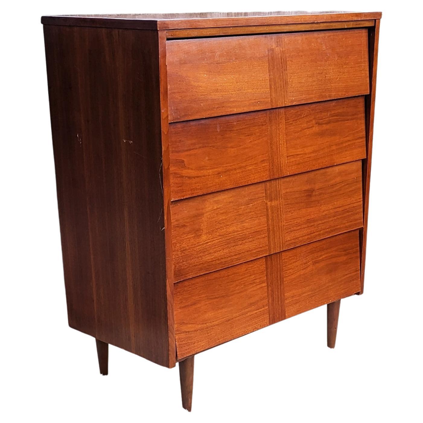 1960s Mid Century Dresser, 4 Drawers, Tapered Danish Legs For Sale