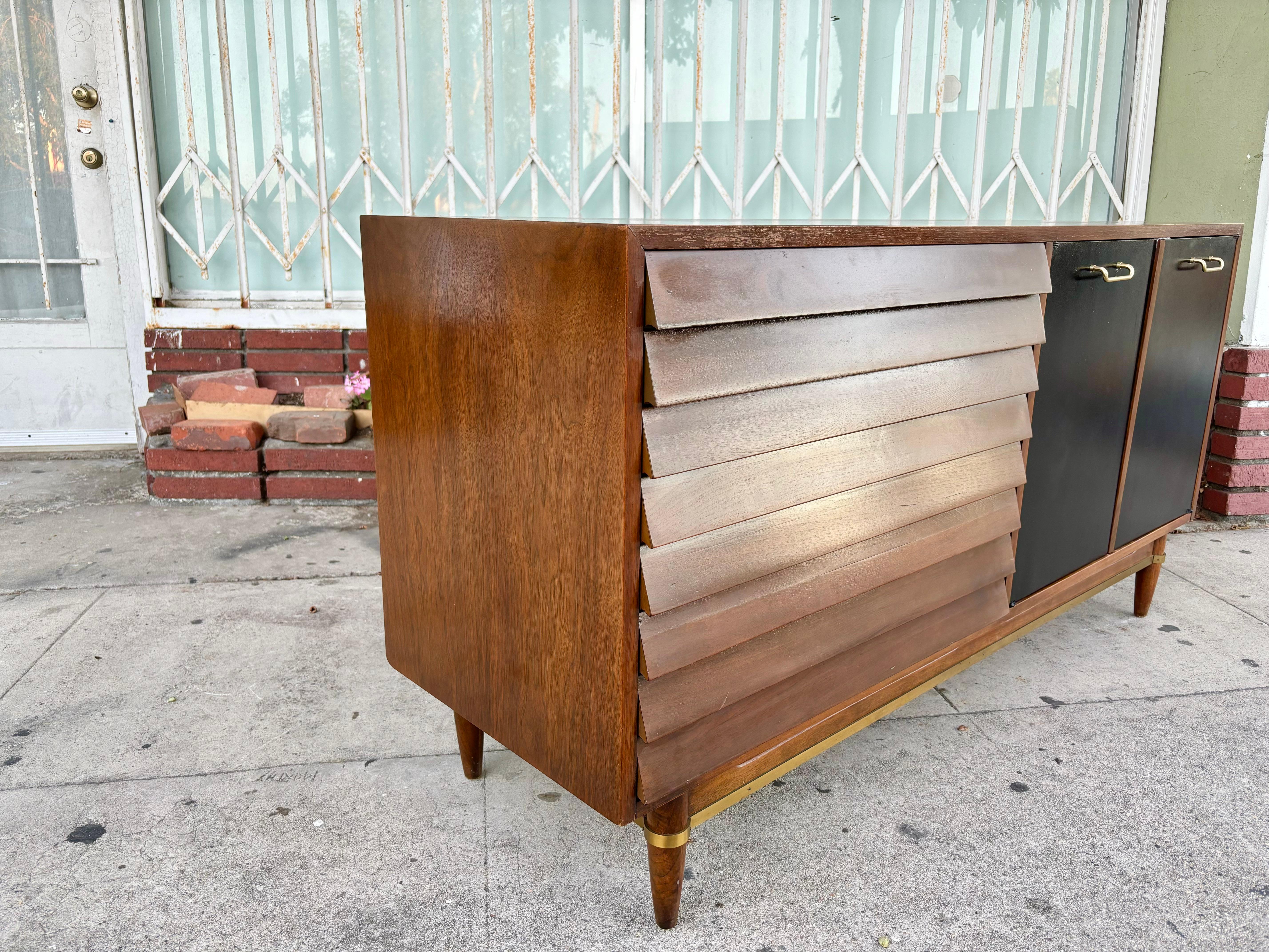 1960s Mid Century Dresser by Merton L. Gershun for American of Martinsville For Sale 4