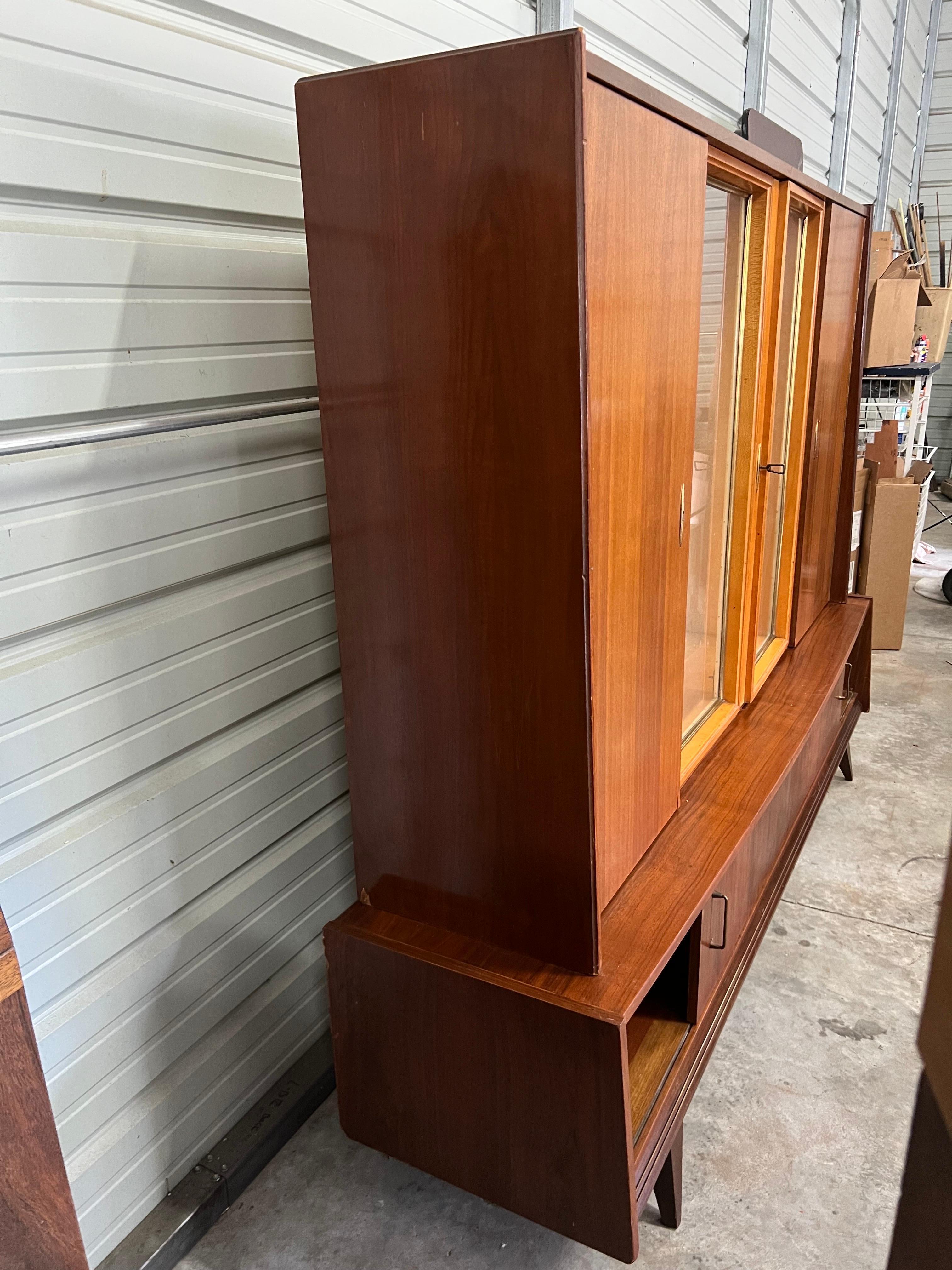 1960s Mid-Century European Display/Storage Cabinet 10