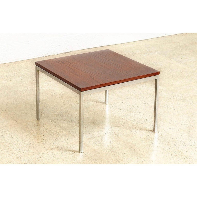 1960s Midcentury Florence Knoll Square Coffee Table in Walnut For Sale at 1stDibs