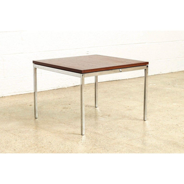 1960s Midcentury Florence Knoll Square Coffee Table in Walnut For Sale ...