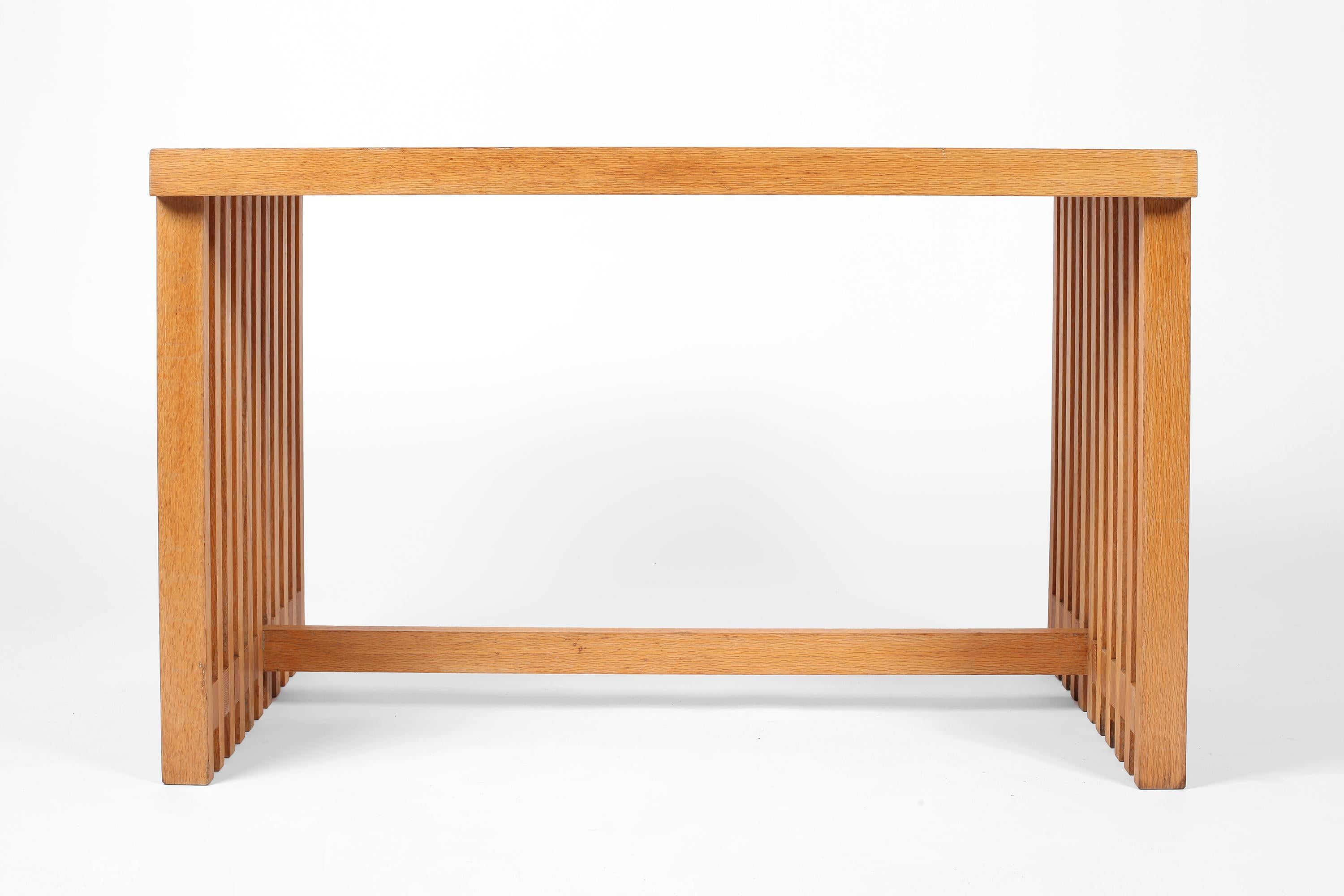 Scrivania modernista francese del 1960 a doghe in Oak Oak in vendita 10
