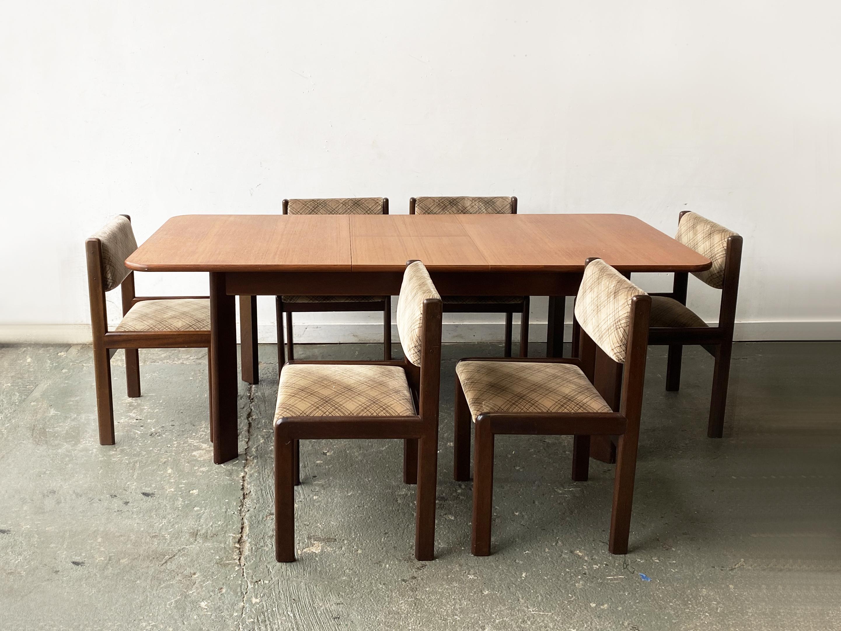 g plan dining table and 6 chairs