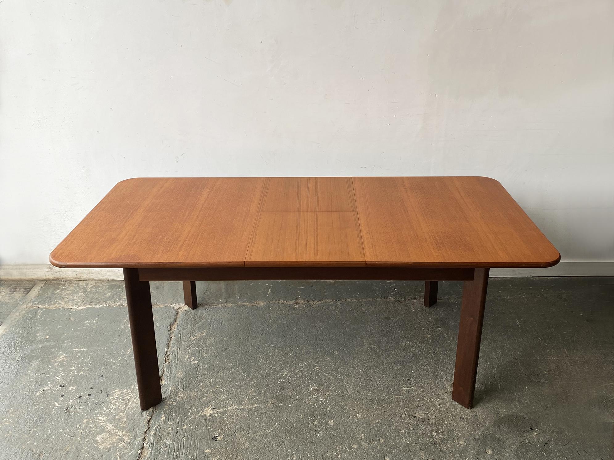 British 1960’s mid century G Plan dining table with 6 matching dining chairs For Sale