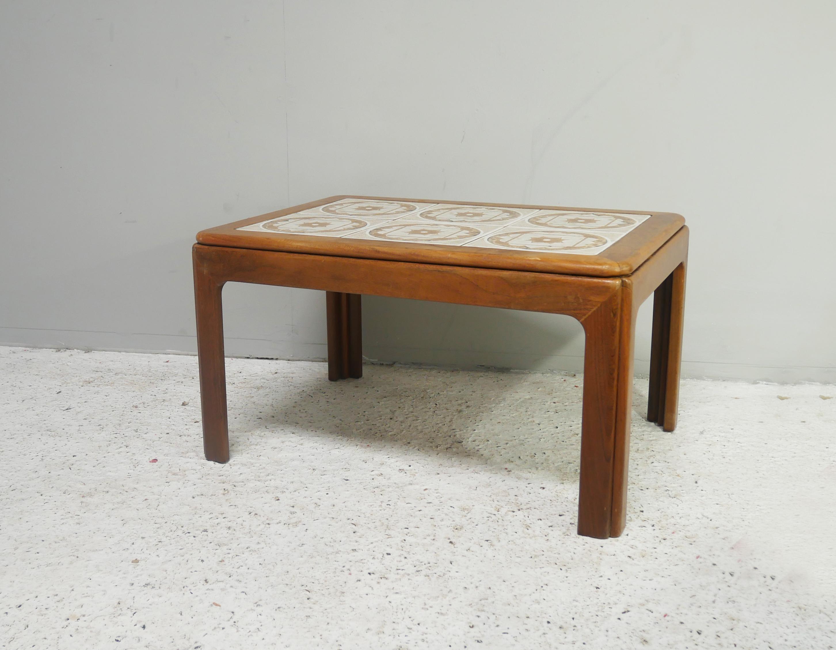 g plan coffee table with tiles