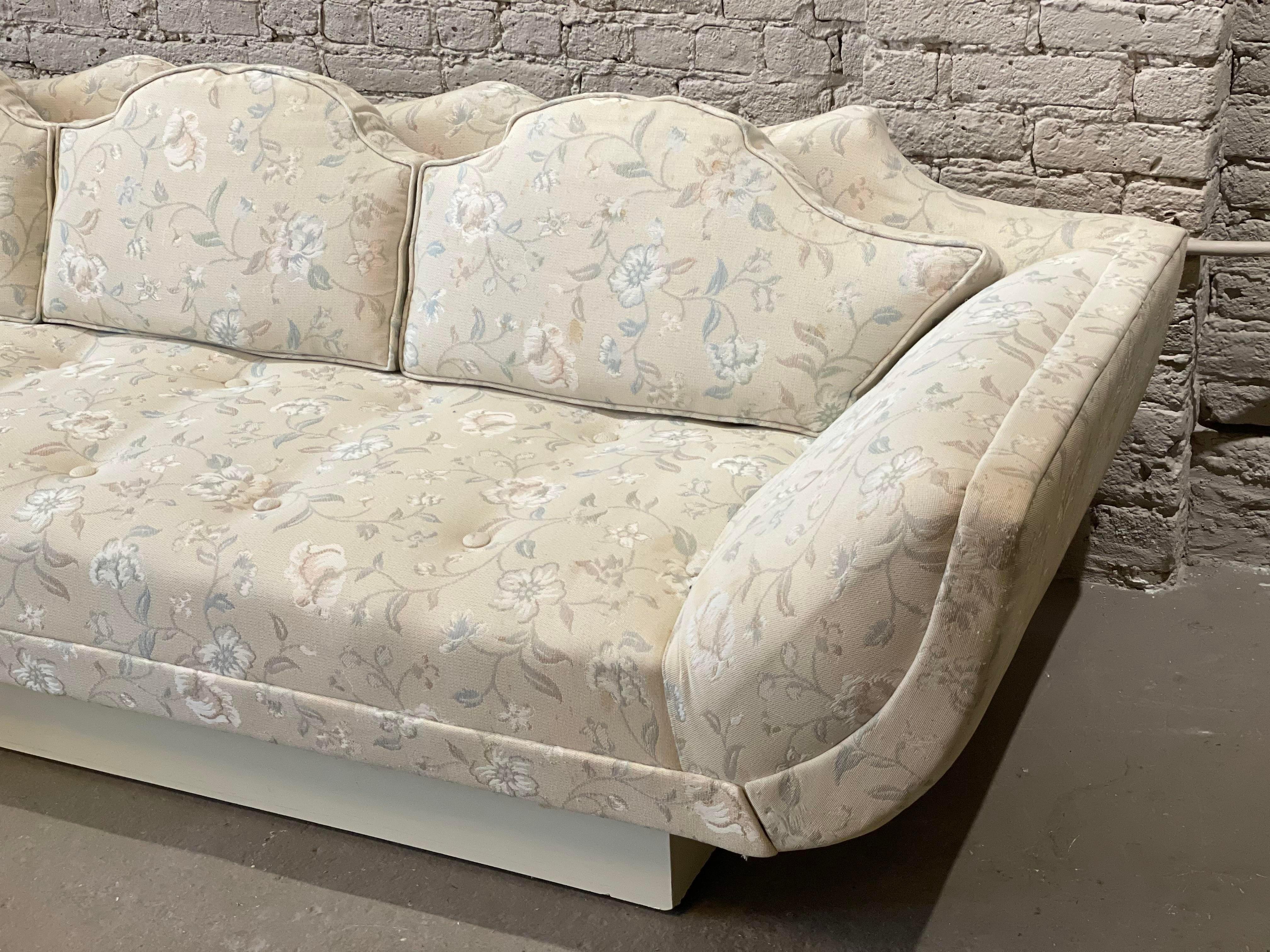 1960s Midcentury Gondola Sofa in the Style of Adrian Pearsall In Good Condition For Sale In Chicago, IL
