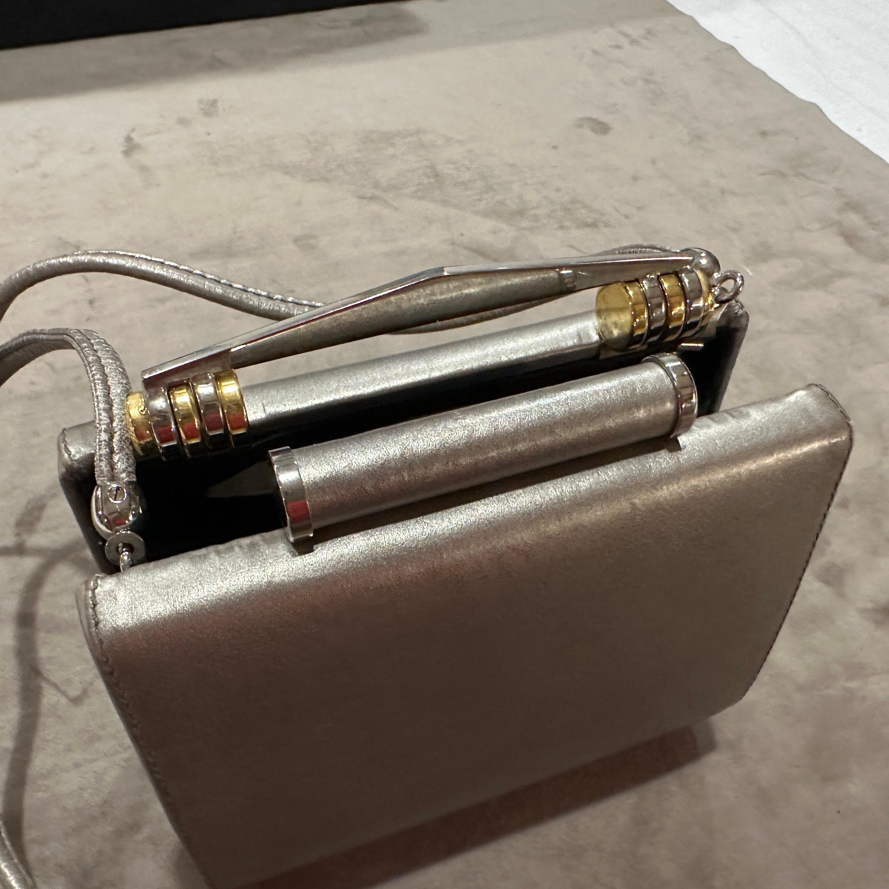 1960s Mid-Century Gray Leather Italian Minaudière Bag by Rodo For Sale 4