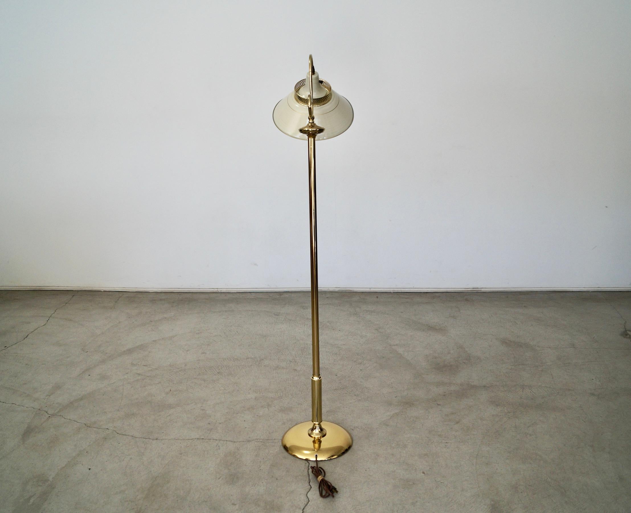 1960's Mid-Century Hollywood Regency Brass Floor Lamp For Sale 1