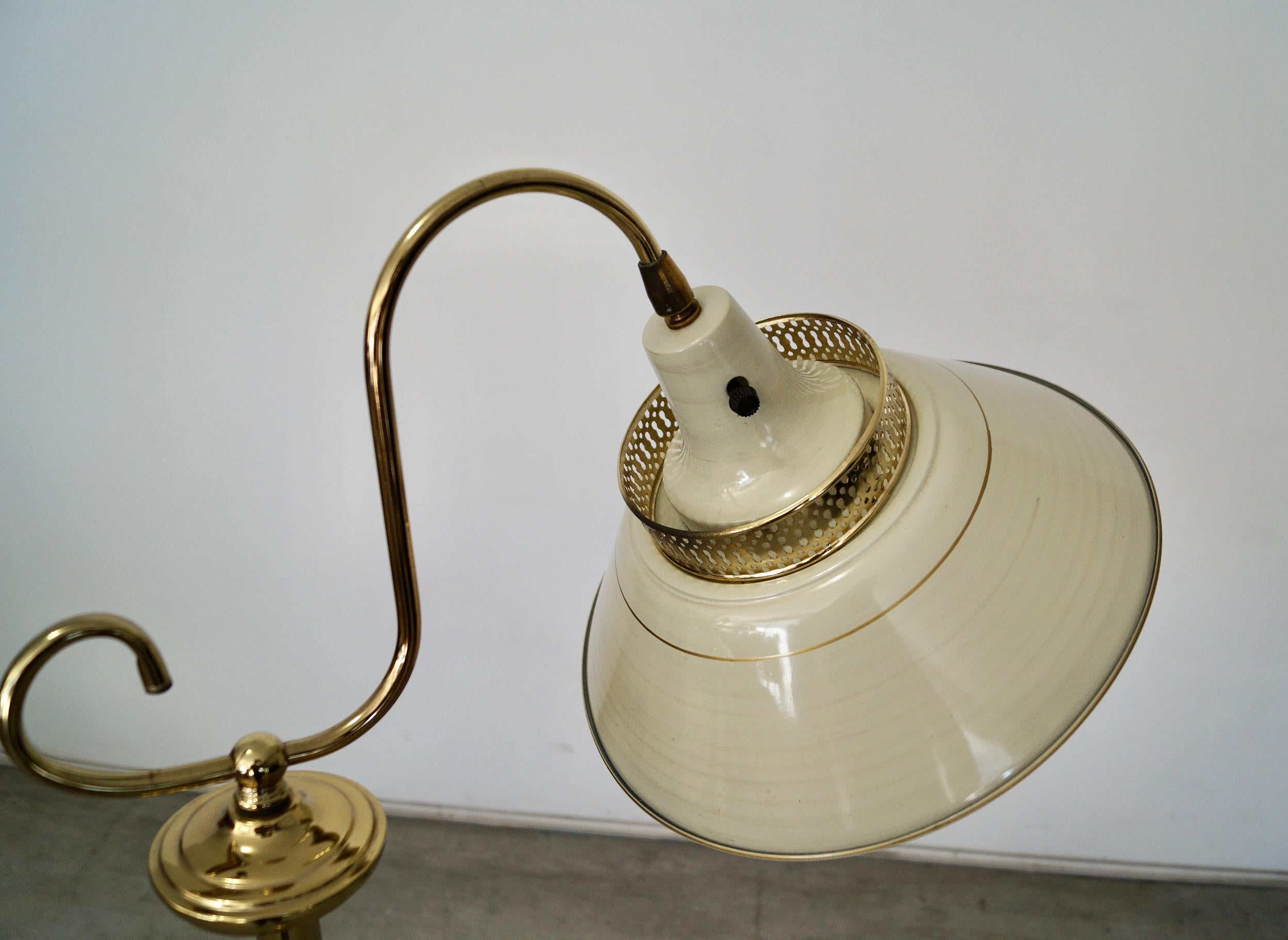 1960's Mid-Century Hollywood Regency Brass Floor Lamp For Sale 3