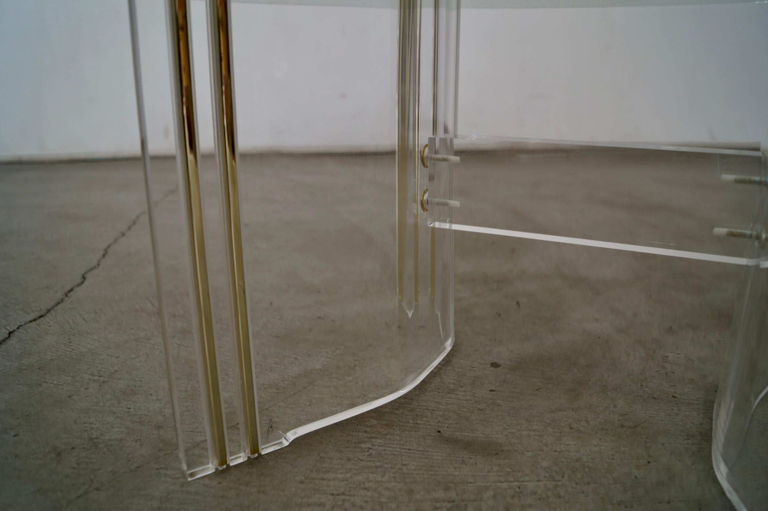 1960's Mid-Century Hollywood Regency Lucite & Brass Coffee Table For Sale 15