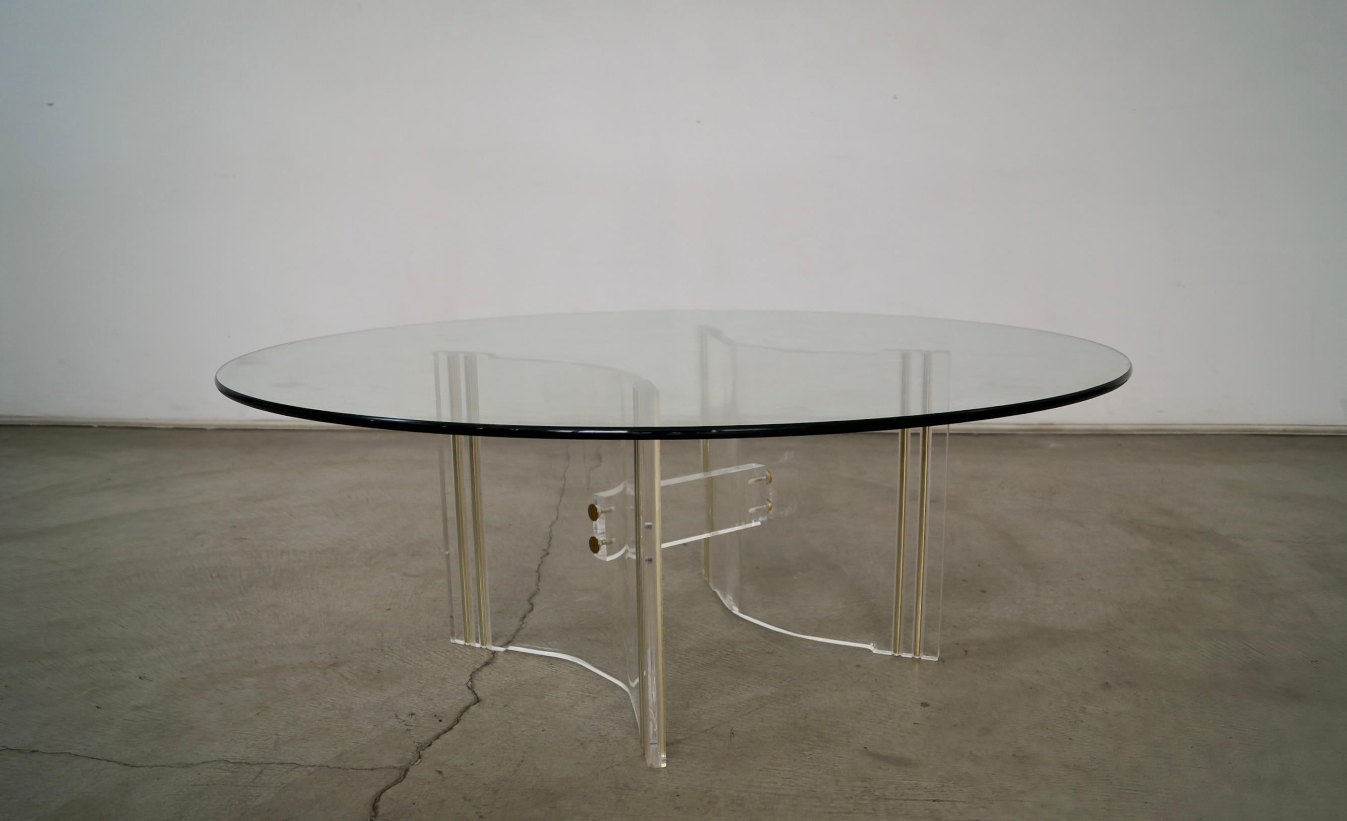 1960's Mid-Century Hollywood Regency Lucite & Brass Coffee Table For Sale 2