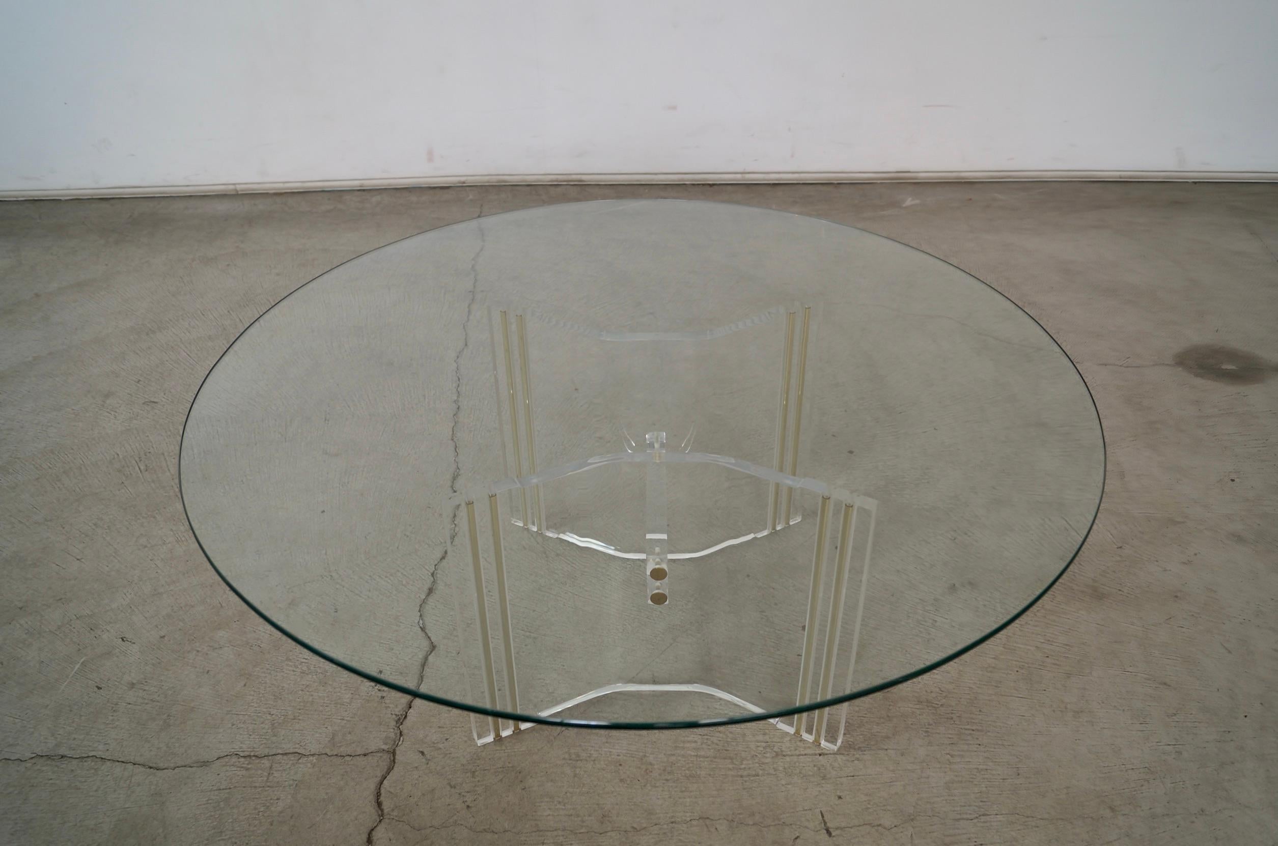 1960's Mid-Century Hollywood Regency Lucite & Brass Coffee Table For Sale 4