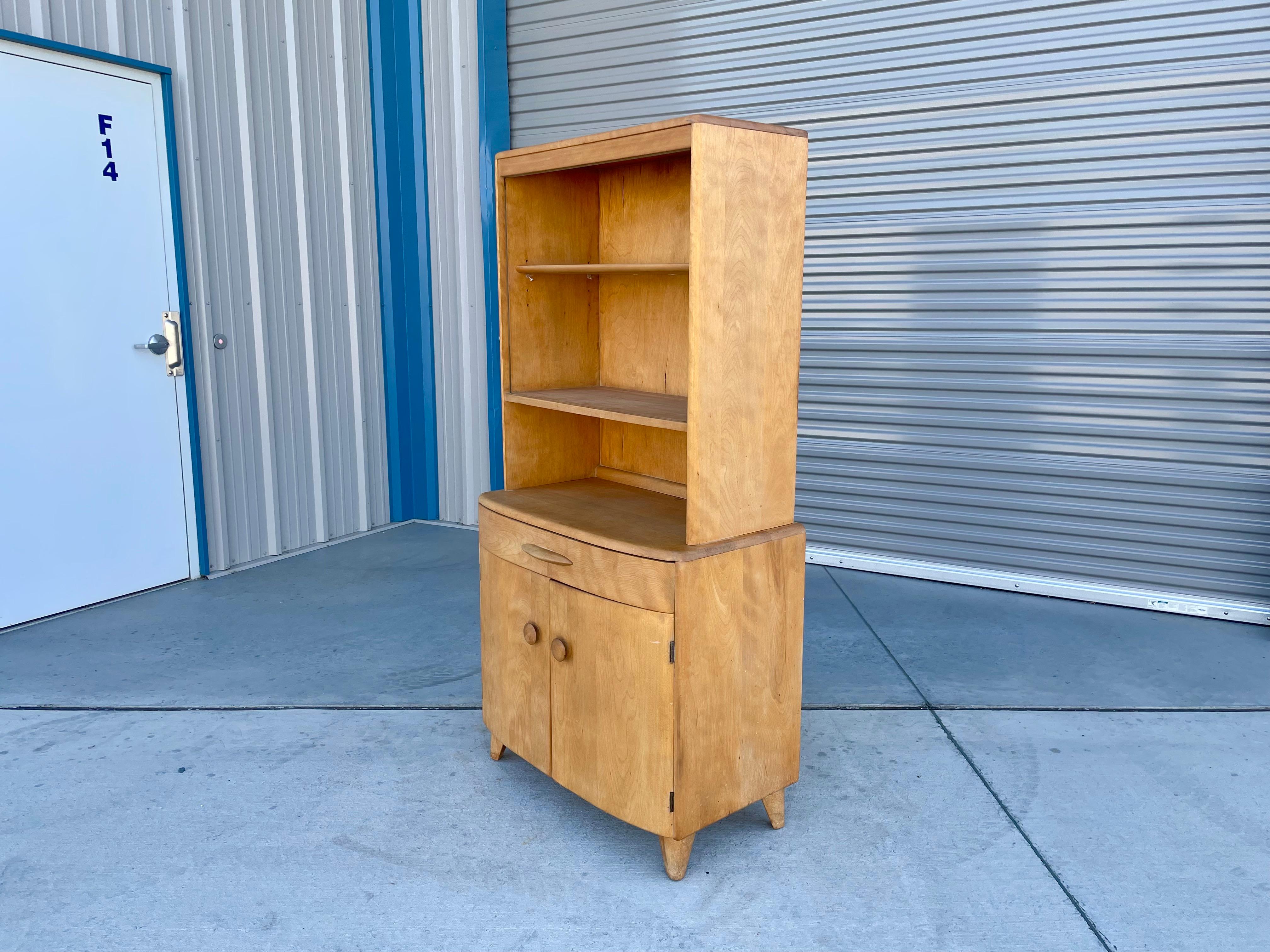 1960s Mid Century Hutch by Heywood Wakefield In Good Condition For Sale In North Hollywood, CA