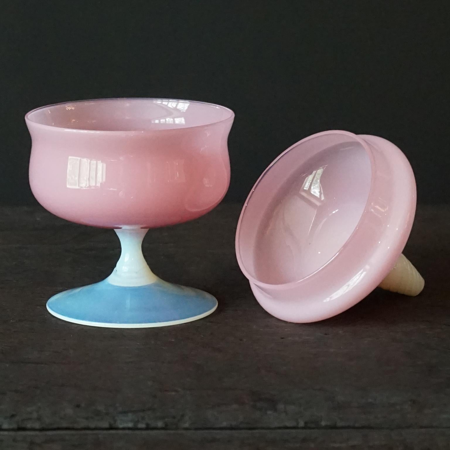 Jarras Floreros Boticarios de Cristal Empoli Rosa Italianos de Mitad de Siglo de 1960 en venta 5